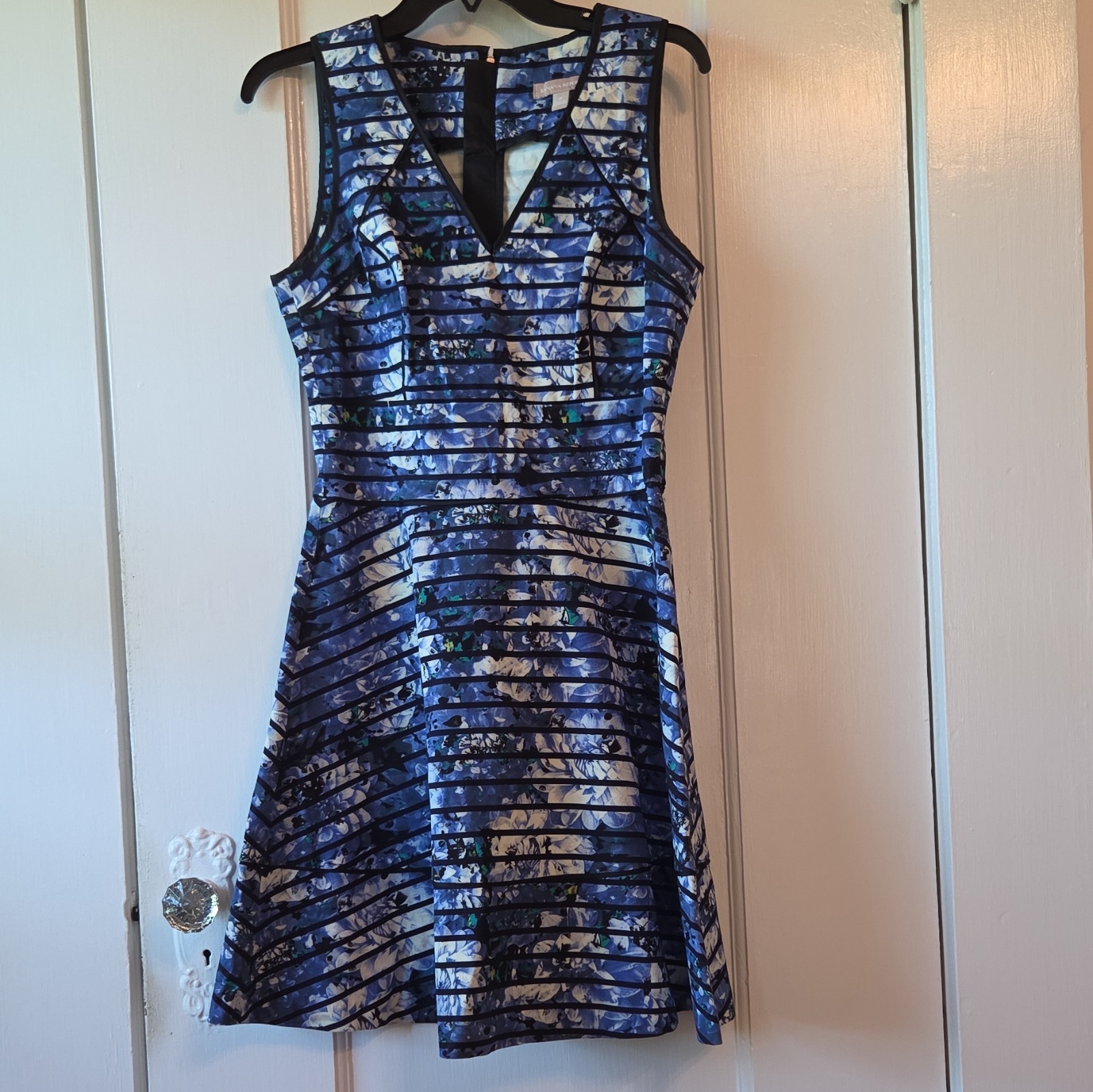 Banana Republic A-Line Fit Flare Dress Blue Floral Stripes Sleeveless Size 8 NWT