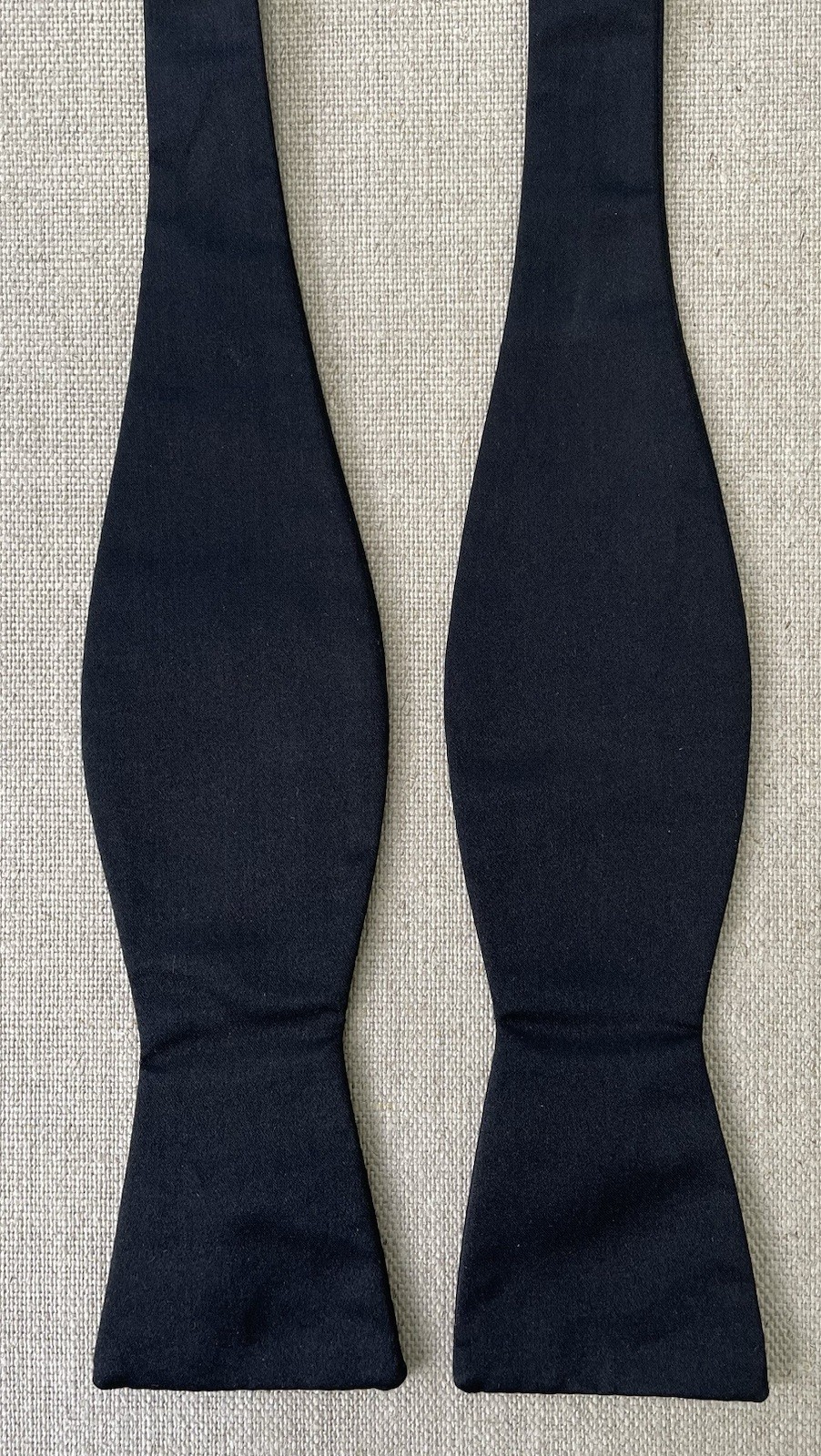 Vintage Black Silk Formal Bow Tie Self-Tie Adjustable Made in USA 2.25″