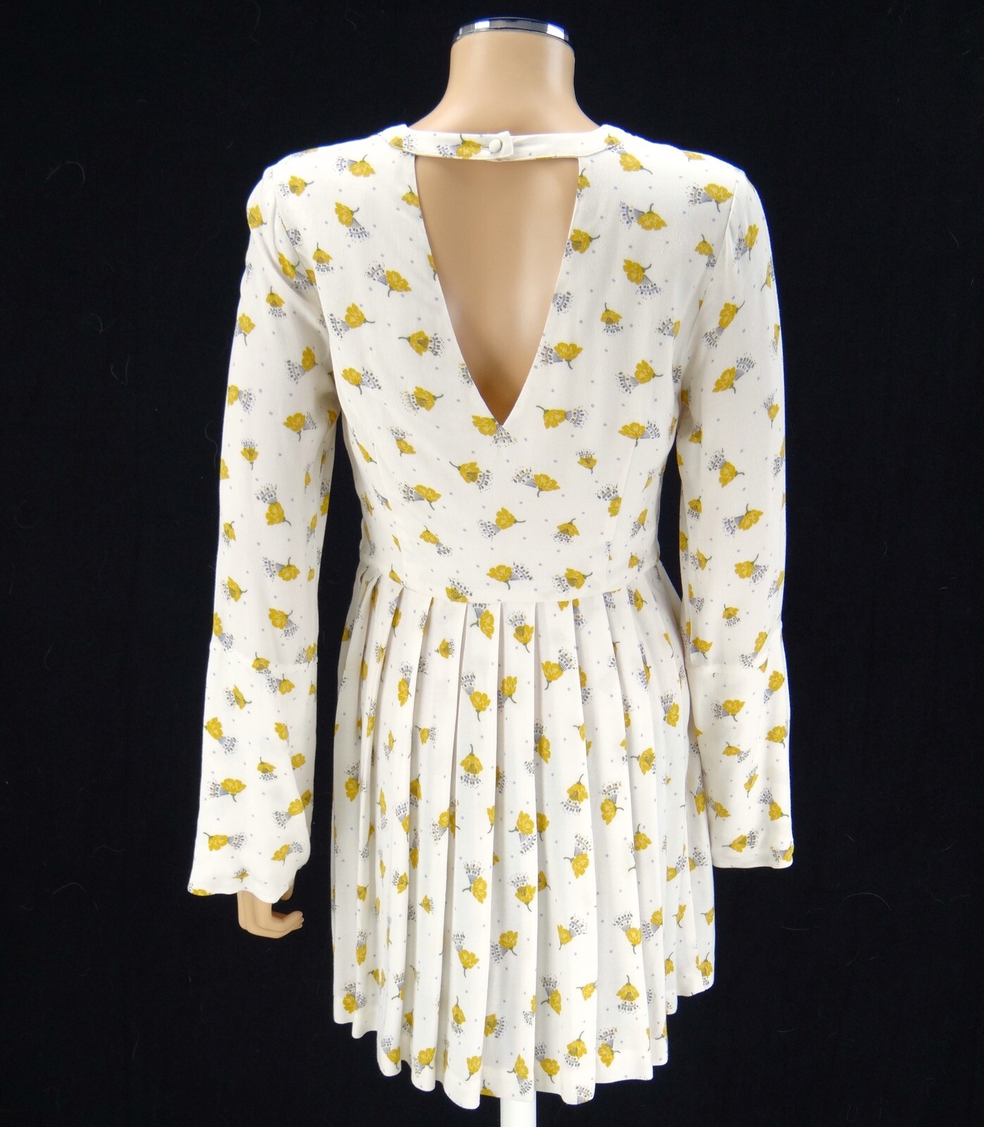 FREE PEOPLE Dress Tegan SIZE 6 Ivory Mustard Floral Combo Pleated Mini