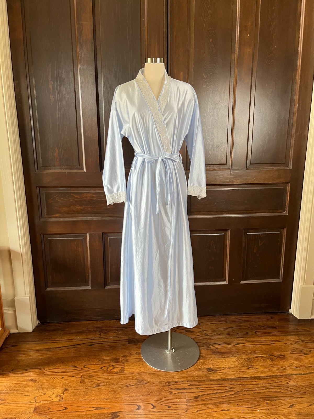 Heather Collection Women’s Long Sleeve Robe Size S Lace Trim Light Blue USA Made