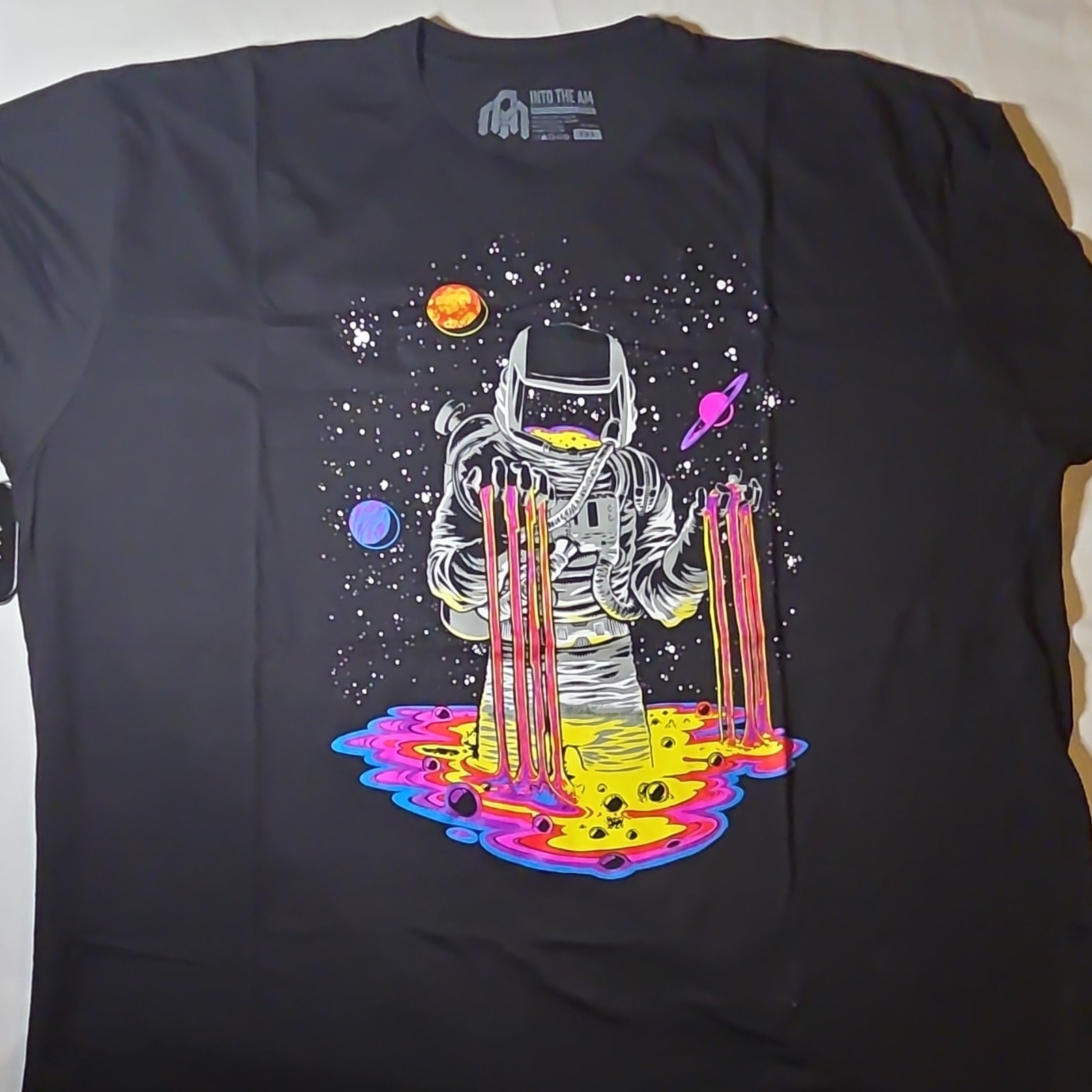 Into the AM Black Astronaut Space Graphic Crewneck Tee Short Sleeve Men’s 3XL