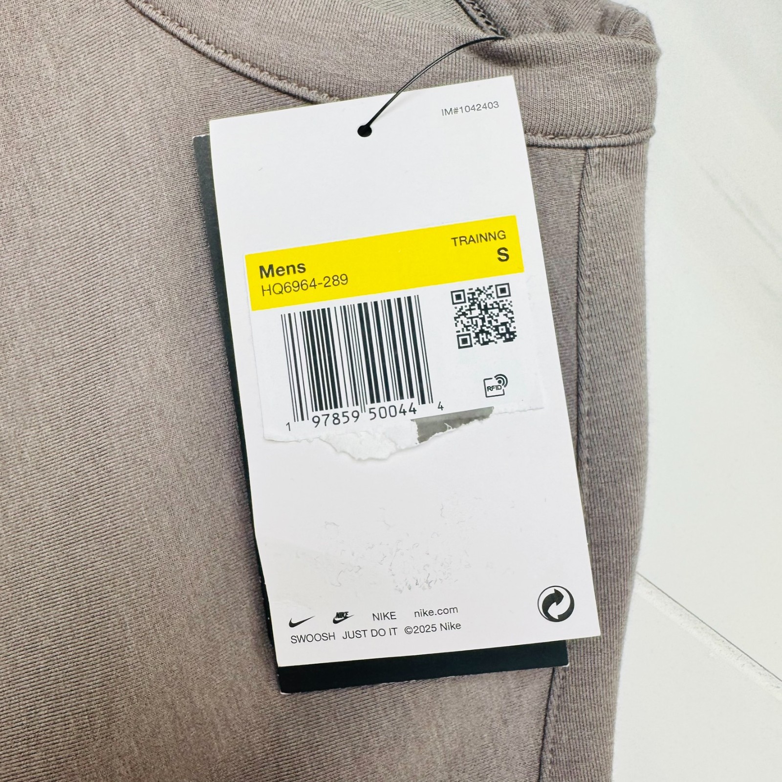 Nike 24.7 ImpossiblySoft Dri-FIT Crew ‘Stone Ash’ HQ6964-289 size S