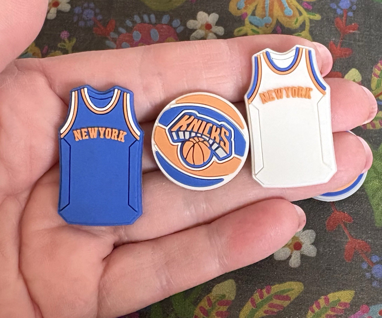 6 Piece NEW YORK Basketball Team Shoe Charms PVC Shoe Clog Decorations NEW