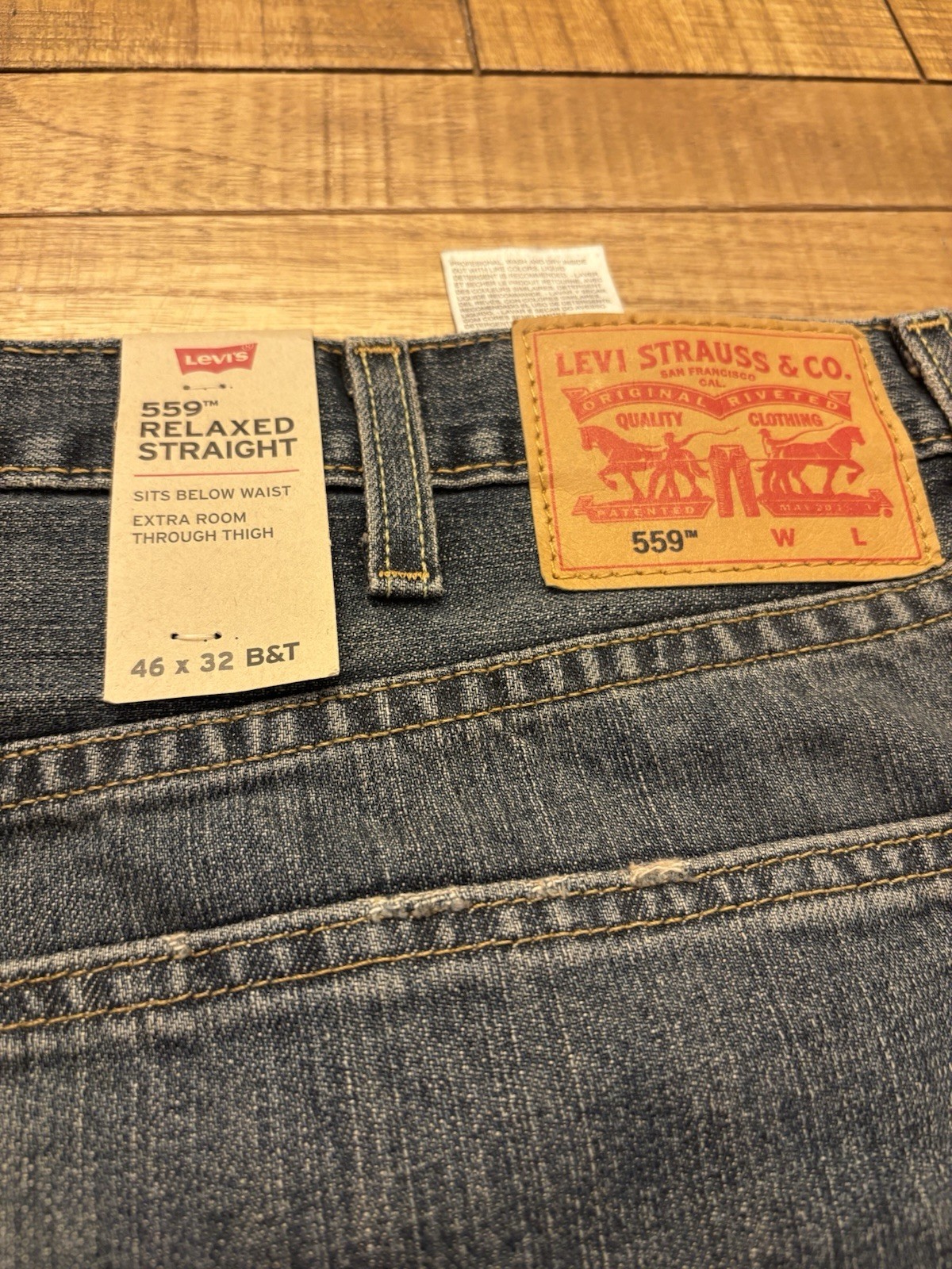 Levi’s Men’s Relaxed Straight Blue Denim Jeans Big & Tall 5-Pocket Logo