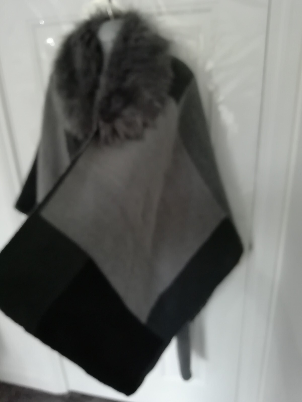 One Size Faux Fur Removable Trim Throw On Cape Jacket Cover Up Smart Lagenlook