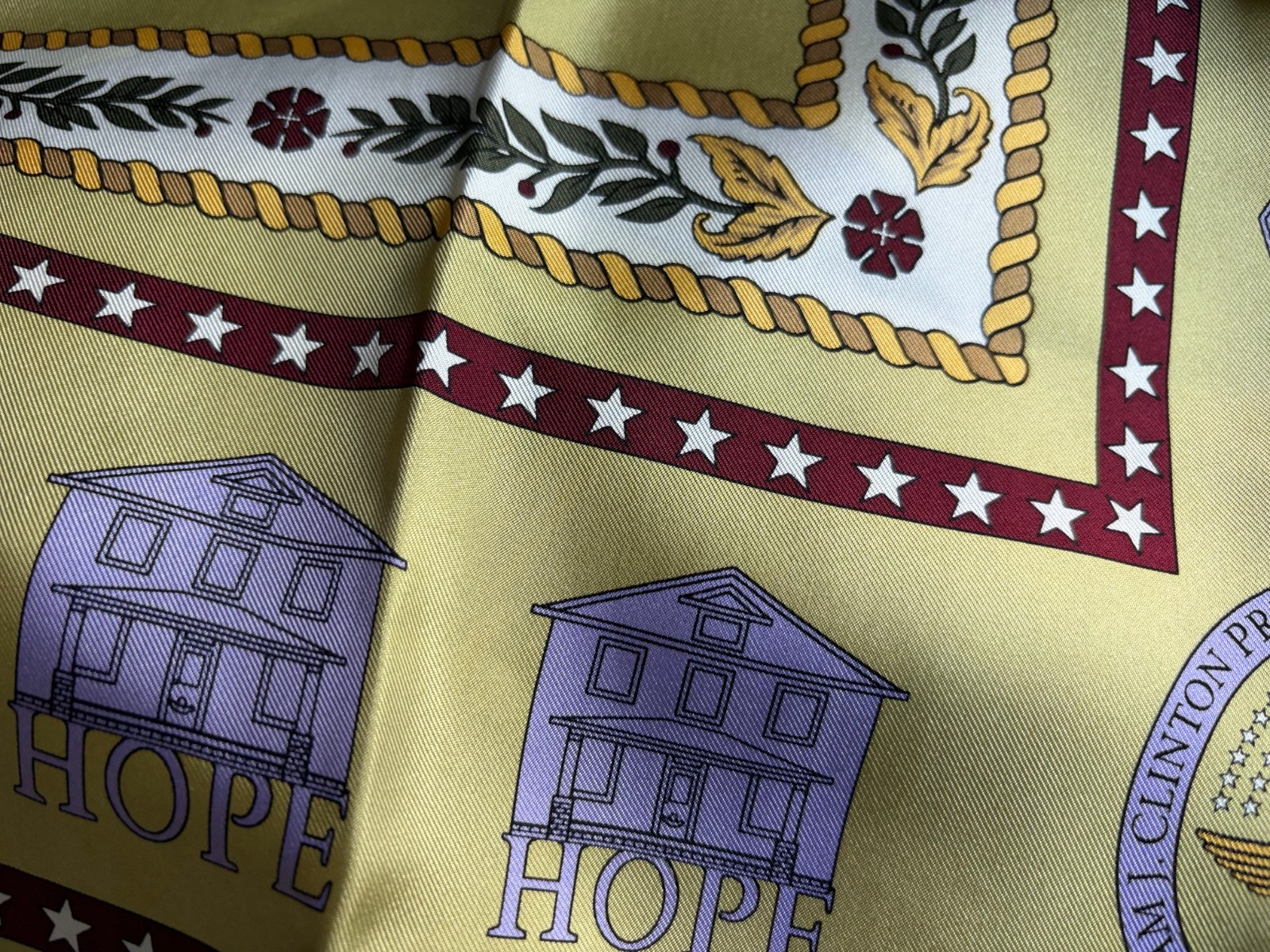 Bill Clinton Presidential Museum Library Scarf 35 in.Sq. Silk Gold Lavender Seal