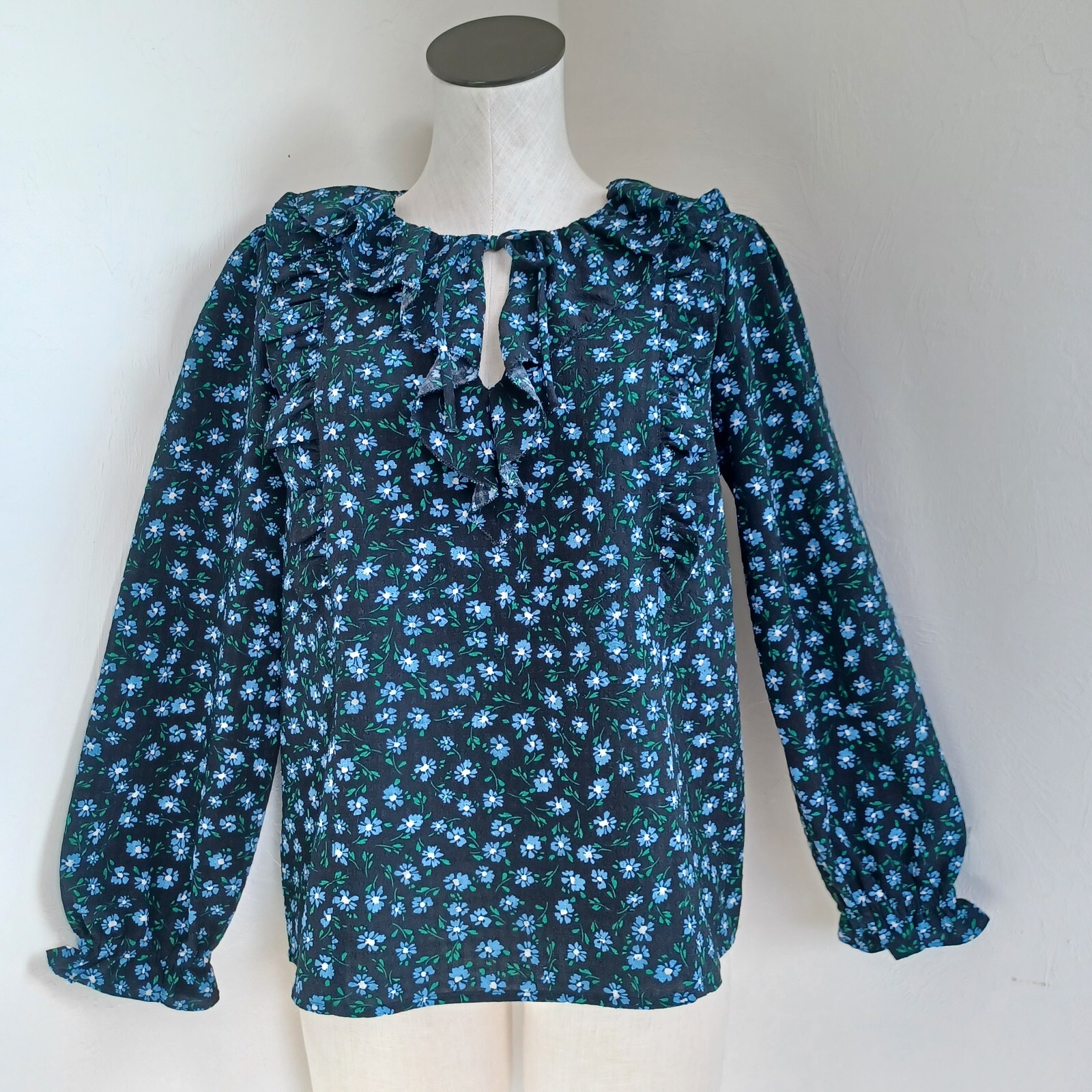 Loft Blouse Womens Petite Med Black Blue Ditsy Floral Ruffle Cottagcore Romantic