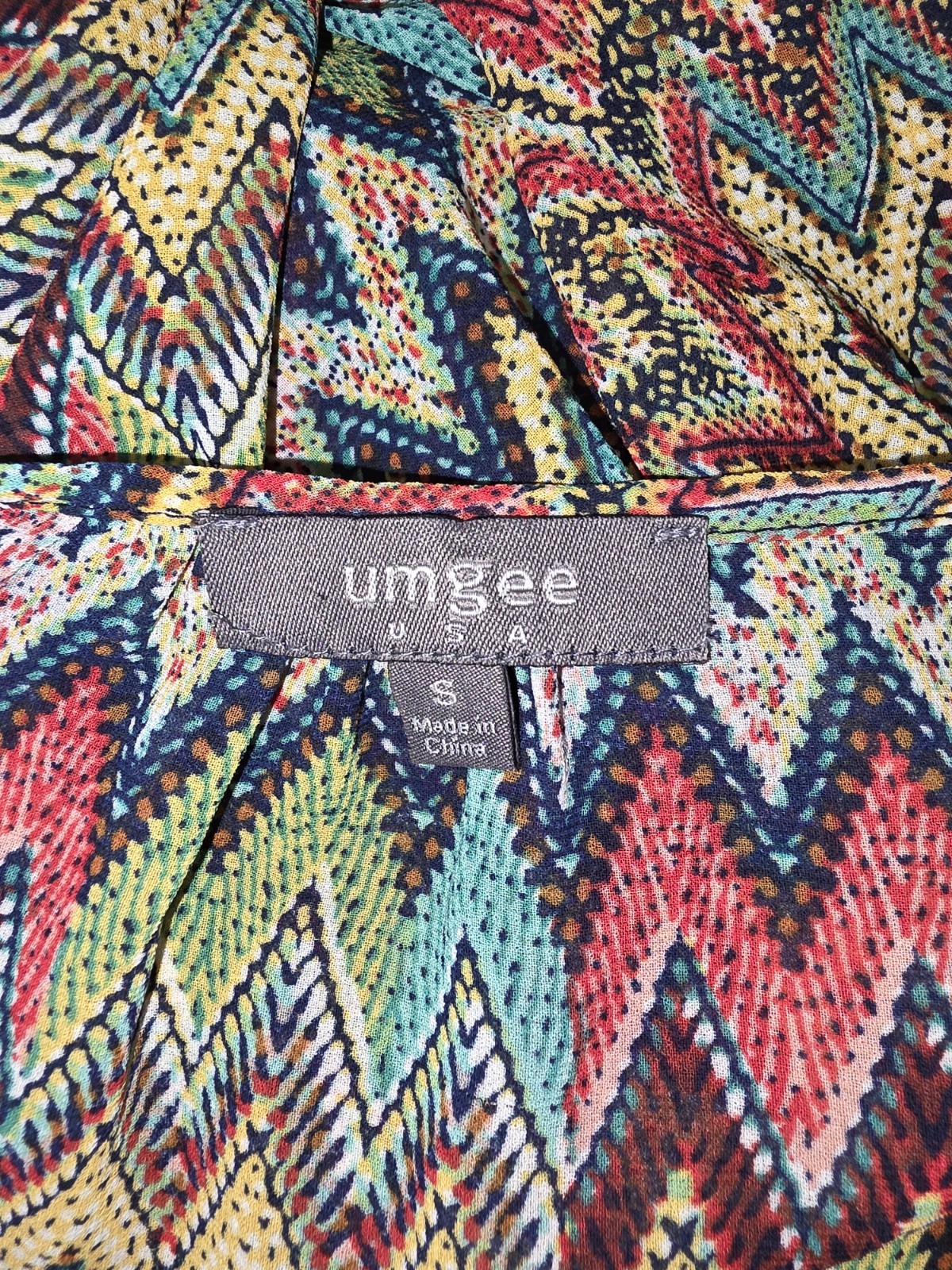 Women Size Small Umgee Blouse Long-sleeve Multicolor Geometric Print
