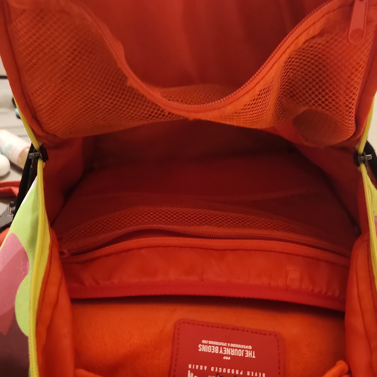 Sprayground Backpack used has minor issues non too bad