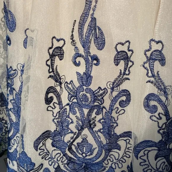 NWT Chi Chi London ivory tulle and navy lace over the tulle Kelsey dress sz. 18