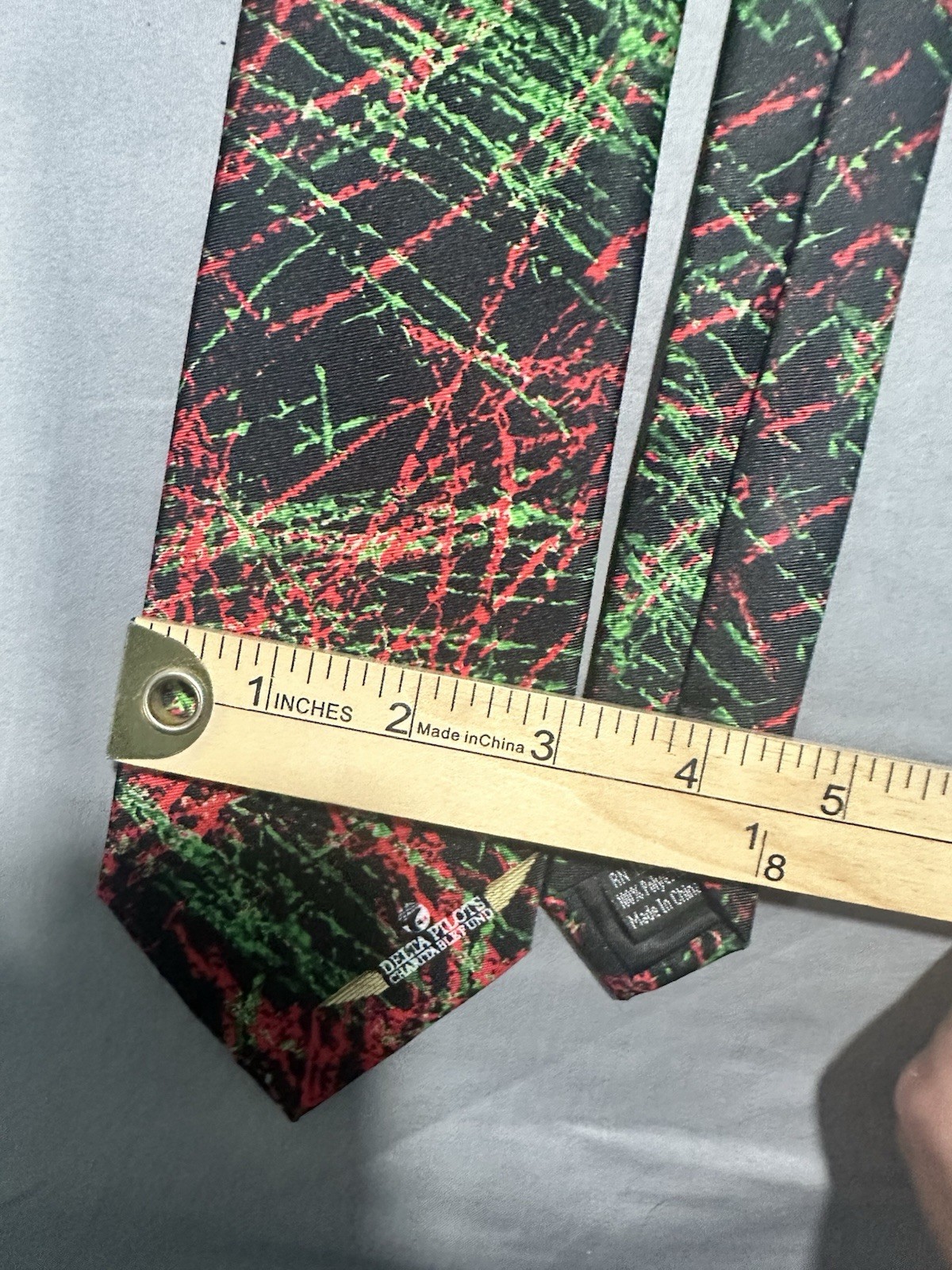 VTG Black With Red/Greem Splatter Necktie Delta Pilots