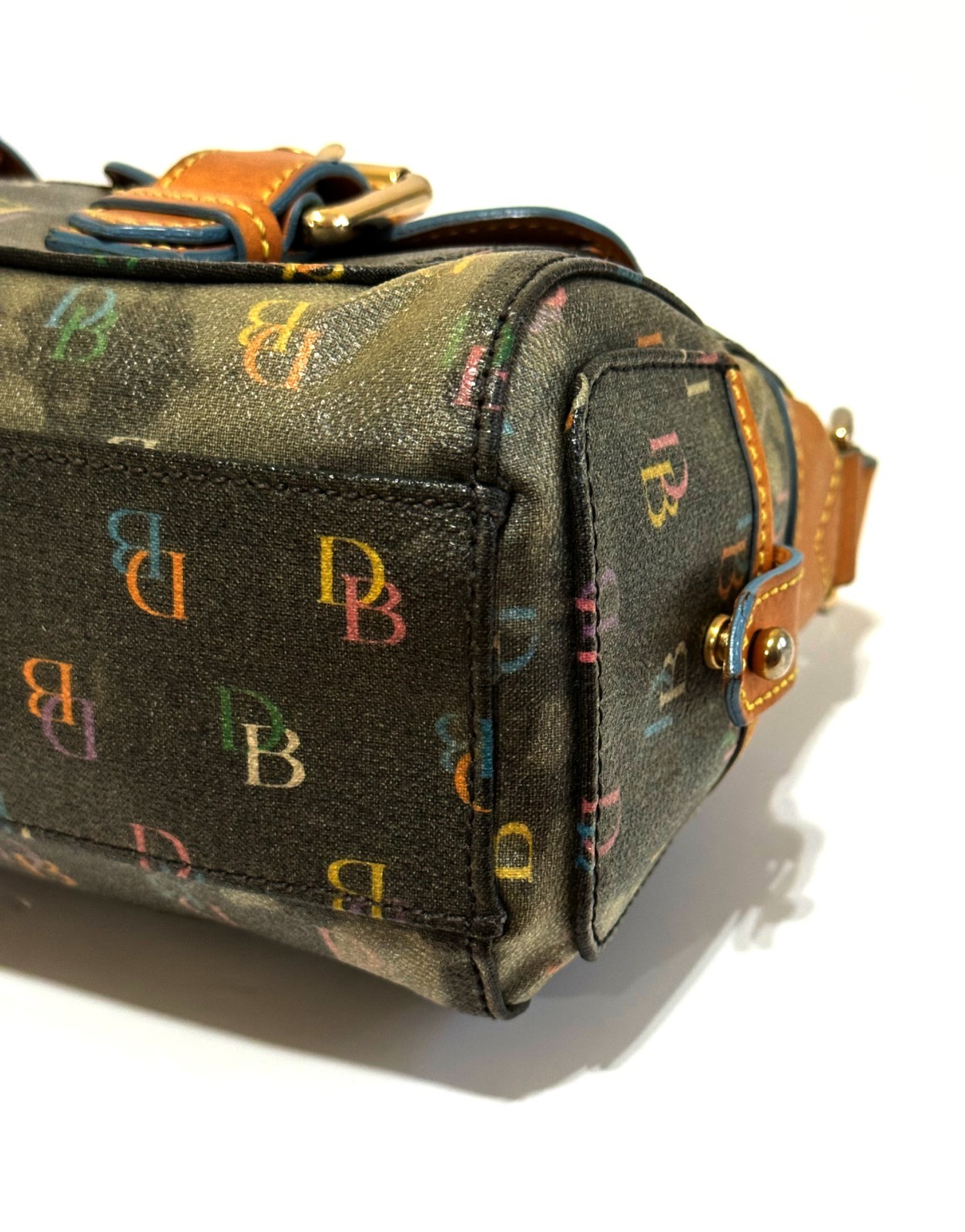 NICE VTG DOONEY & BOURKE Y2K MULTICOLOR DB COATED CANVAS DOUBLE POCKET HANDBAG
