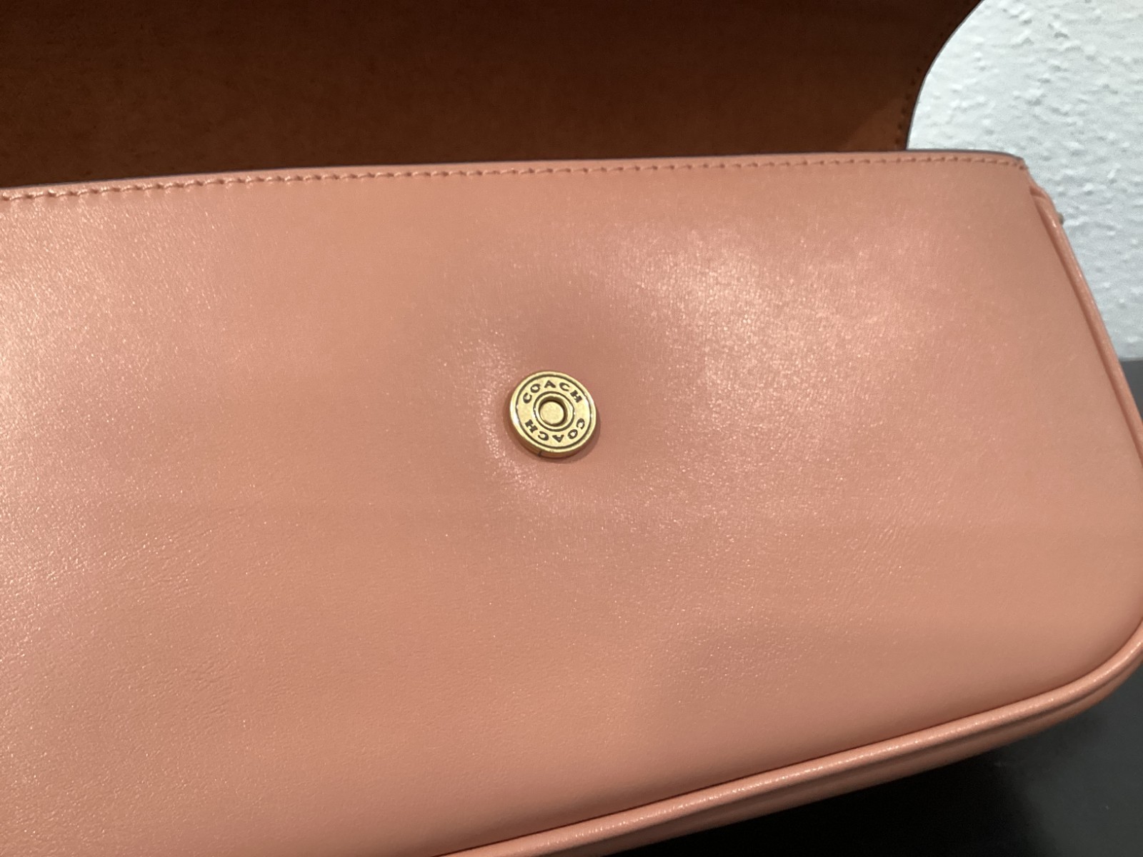Coach Brook Flap Chain Bag 9.75″ x 4.75″ x 2.25″ CAN90 2 Straps Leather Peach
