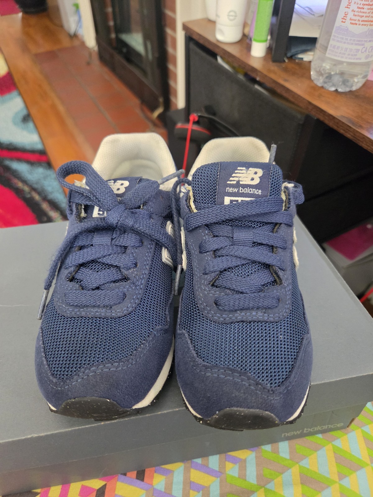 New Balance 515 Boys’ Navy White Low Top Sneakers US Size 12.5K Breathable