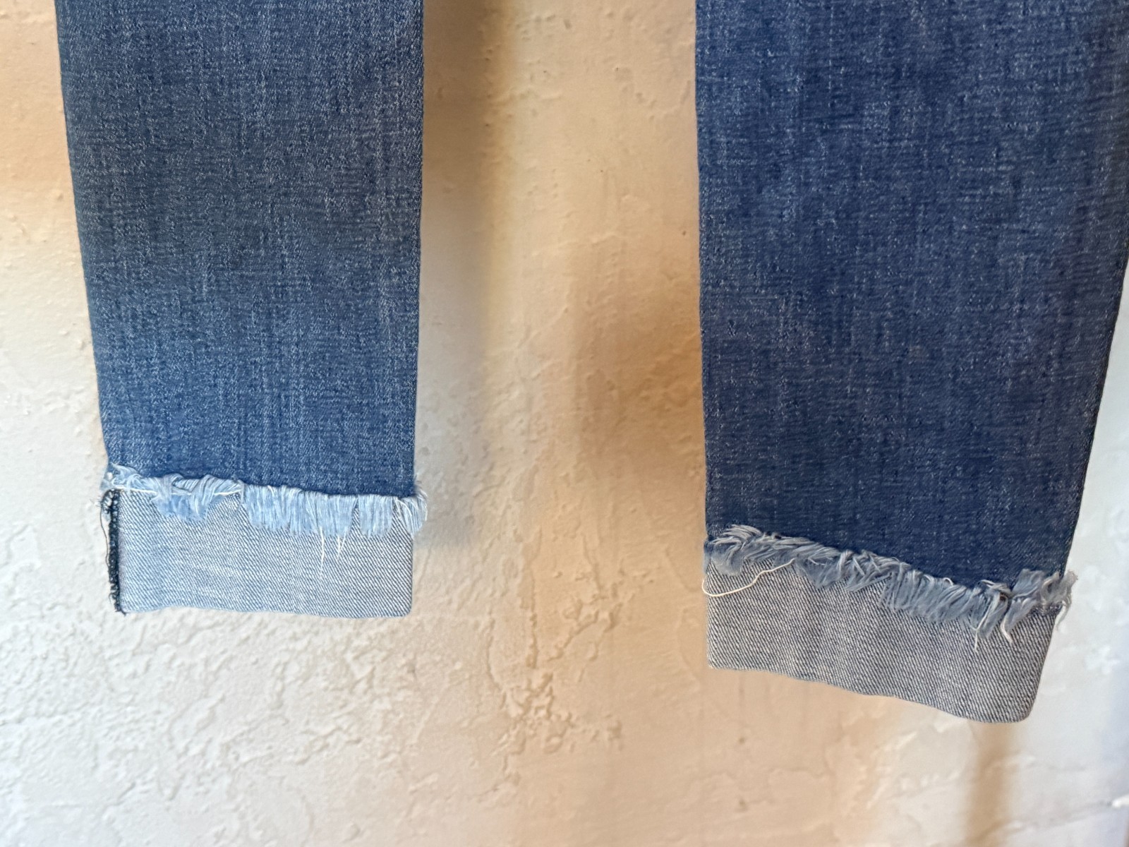 KanCan Jeans sz 0/23 women’s/juniors light blue distressed jeans