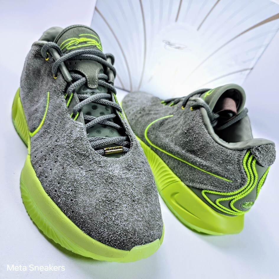 Nike Lebron 21 US 10.5 Men’s Oil Green Volt Suede Air Basketball FV2345 302 New