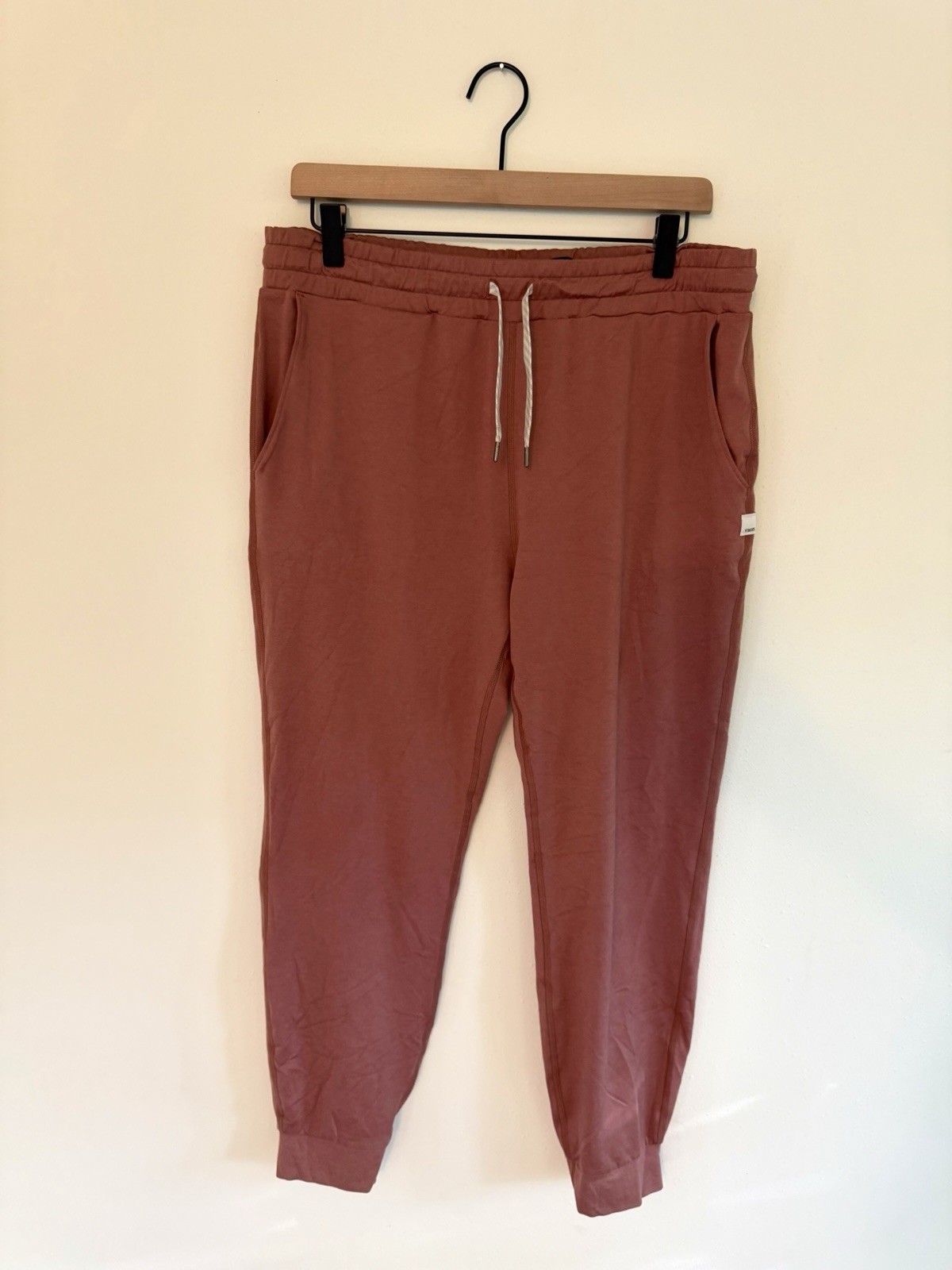 Vuori Women’s Performance Joggers L