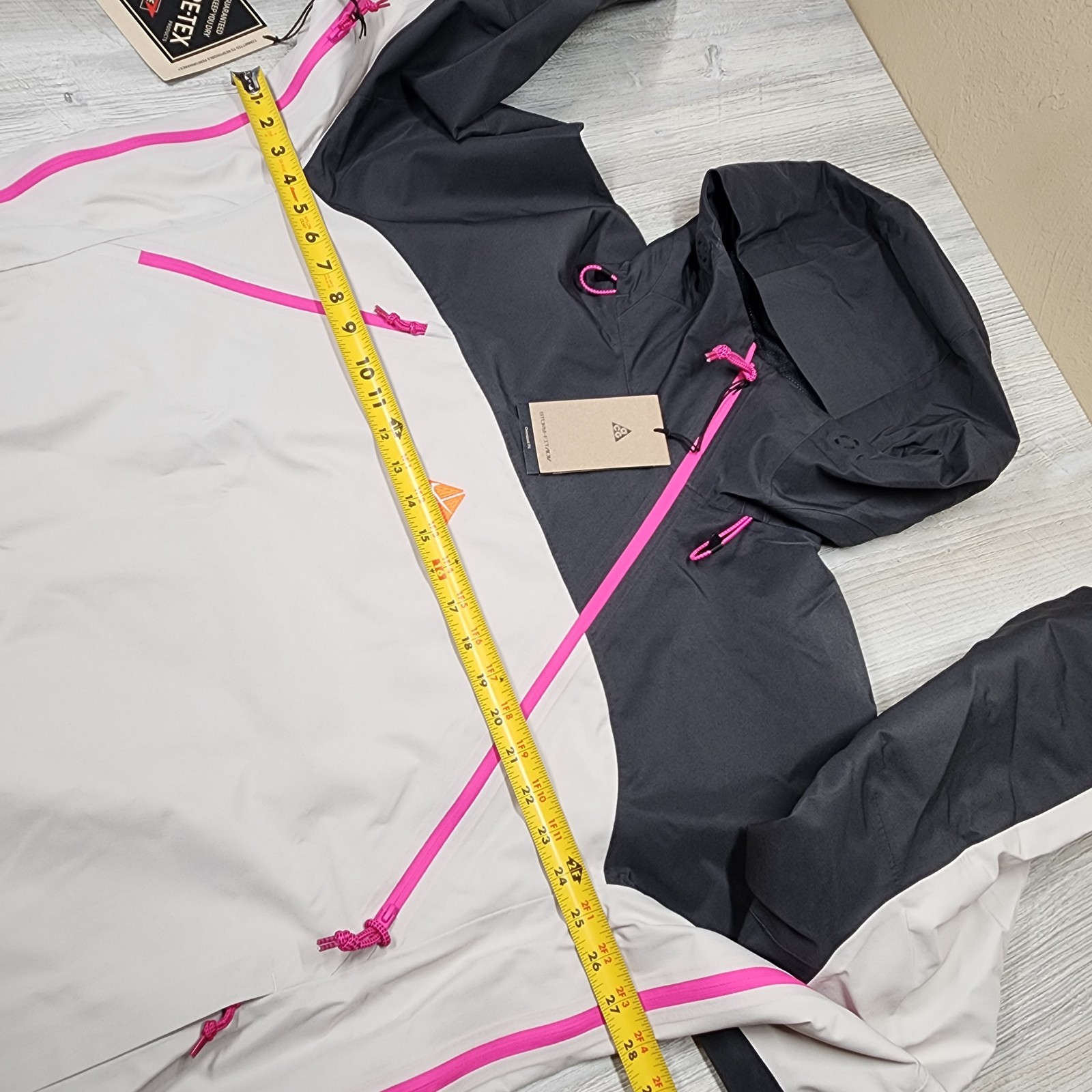 Nike ACG Chena Vortex Storm-Fit ACG Gore-Tex Jacket Mens Size M New FV8891-104
