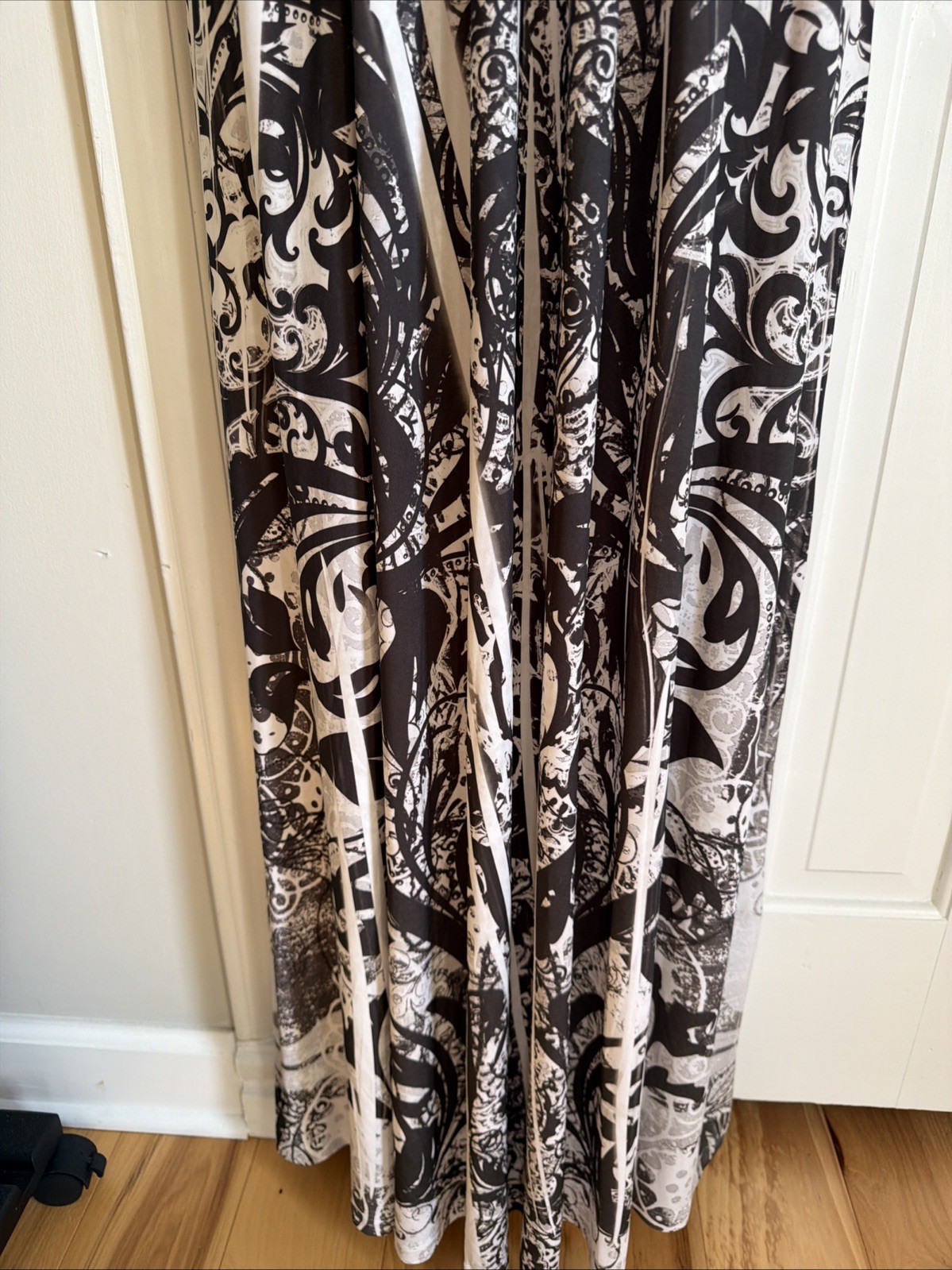 Oneworld Maxi Dress Size M Stretch Silky Jersey VNeck Empire Waist Black Floral