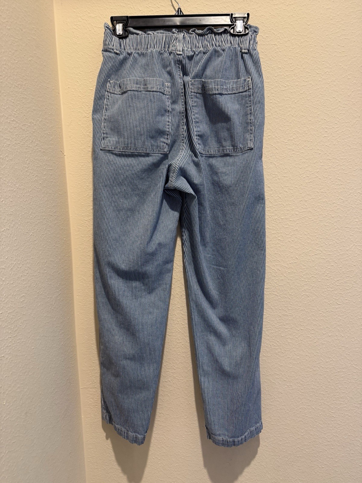 Universal Thread Blue/White Striped Light Wash High-Rise Tapered Stretch Jeans 8