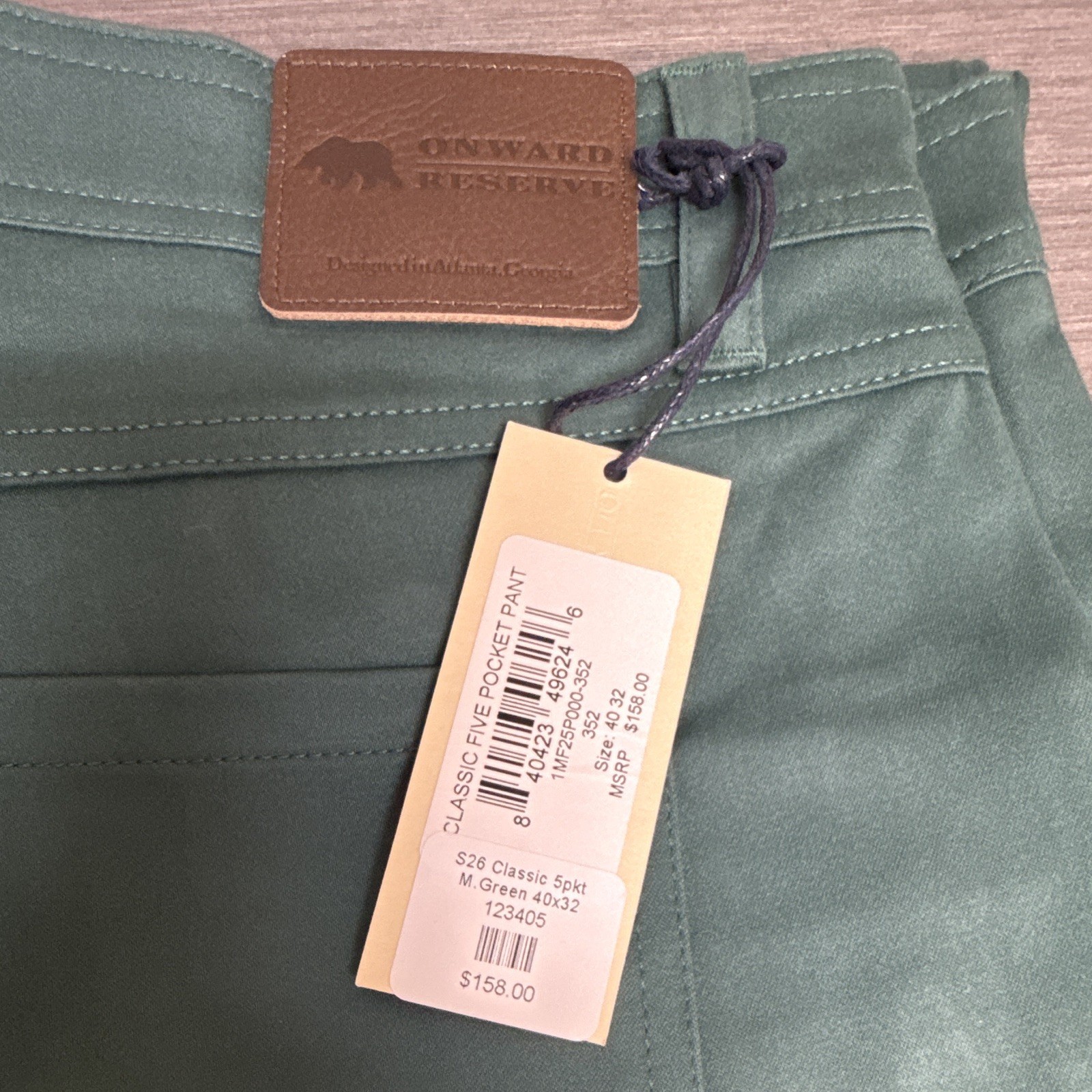 New with Tags Onward Reserve Men’s Green Classic Five Pocket Pants