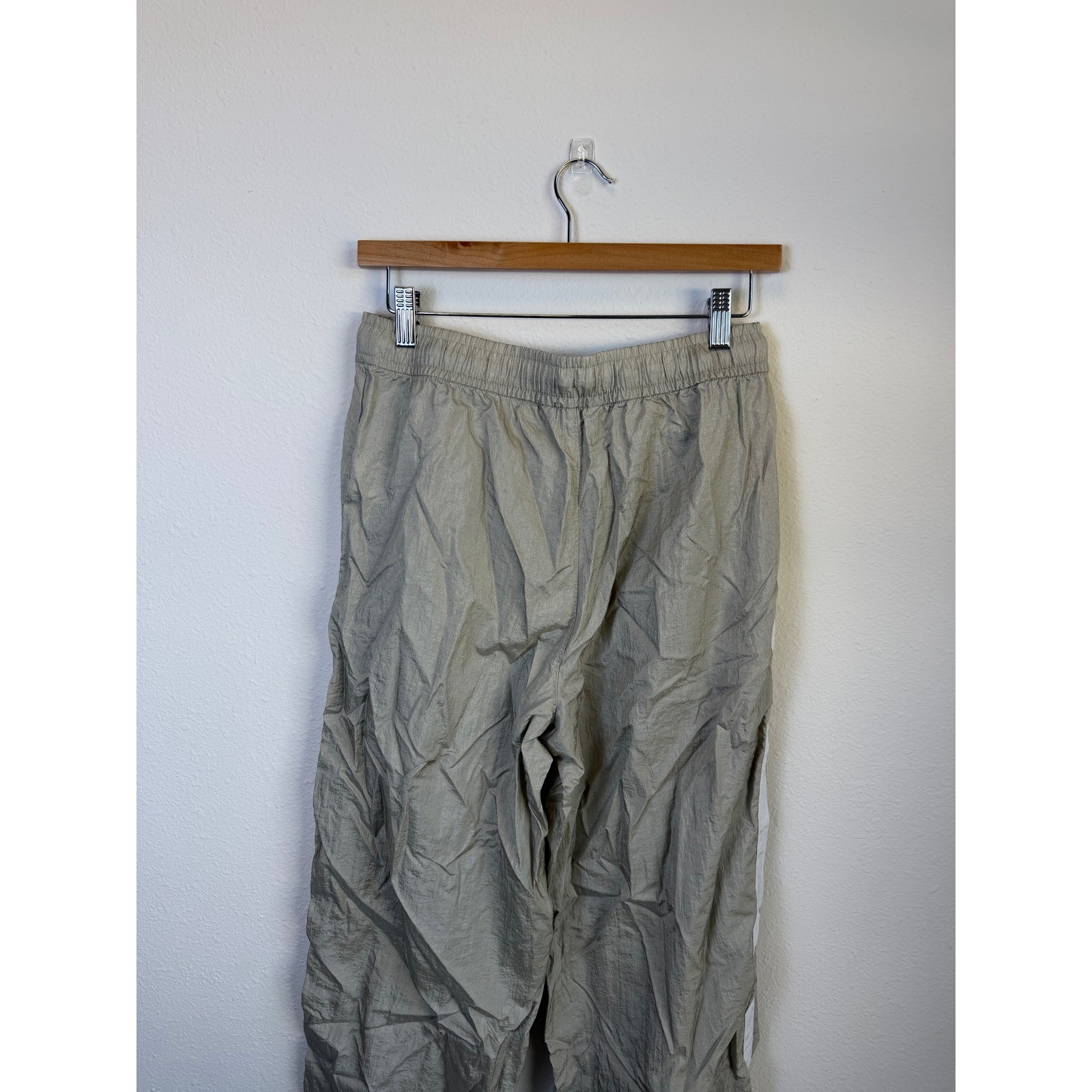 Athleta 100% Nylon Track Pant Joggers Womens Small Running Outdoors Khaki