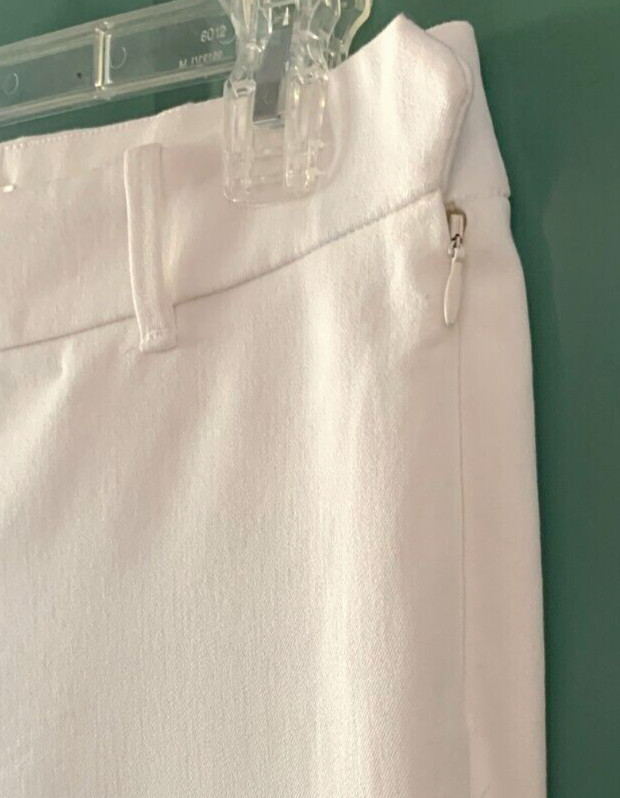 MAX STUDIO Pants Woman’s Size 2 Ankle Flat Front Side Zip White NWT $98