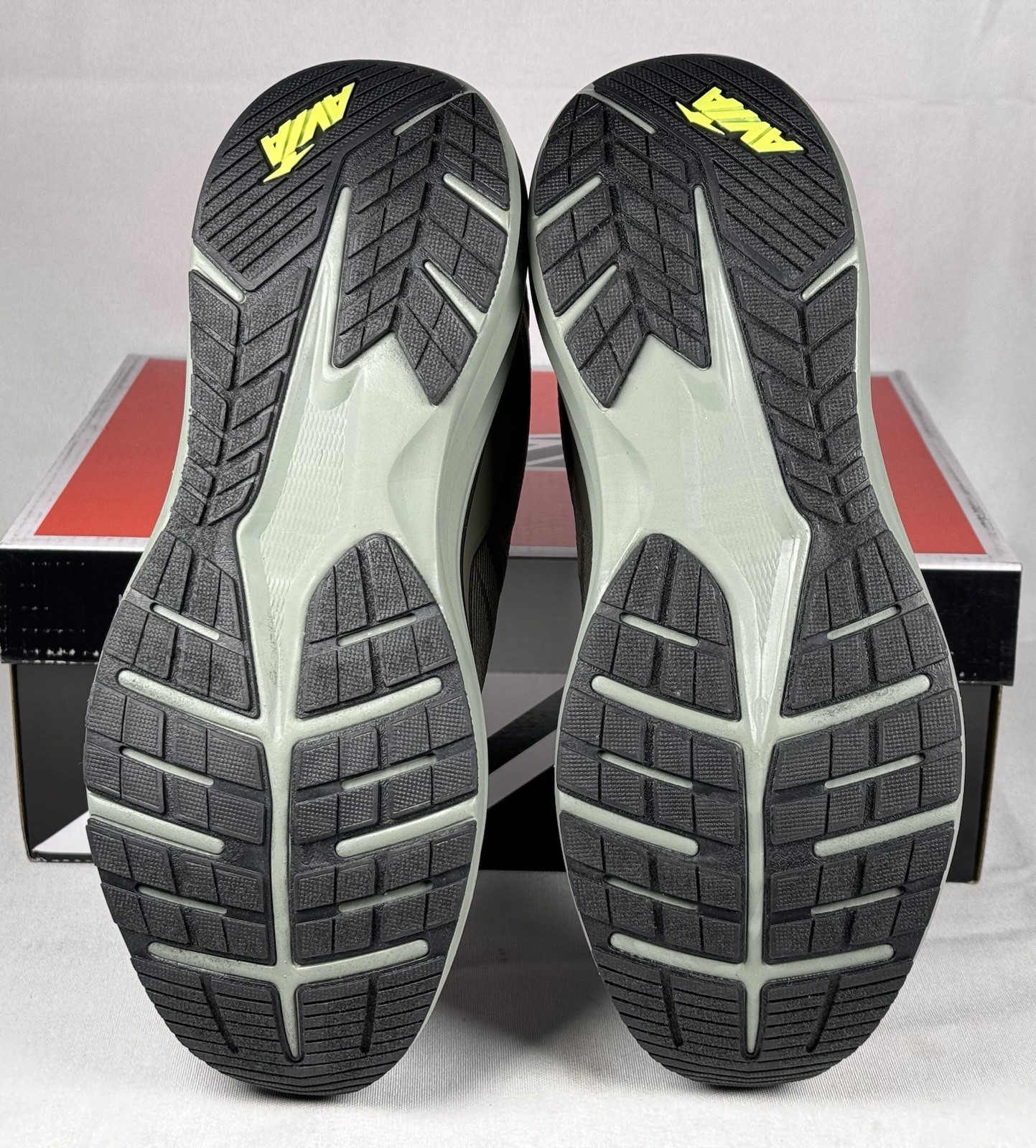 Avia Avi-Move Men’s Walking Shoes Size 9 Dark Green Black AA50247MGB Memory Foam