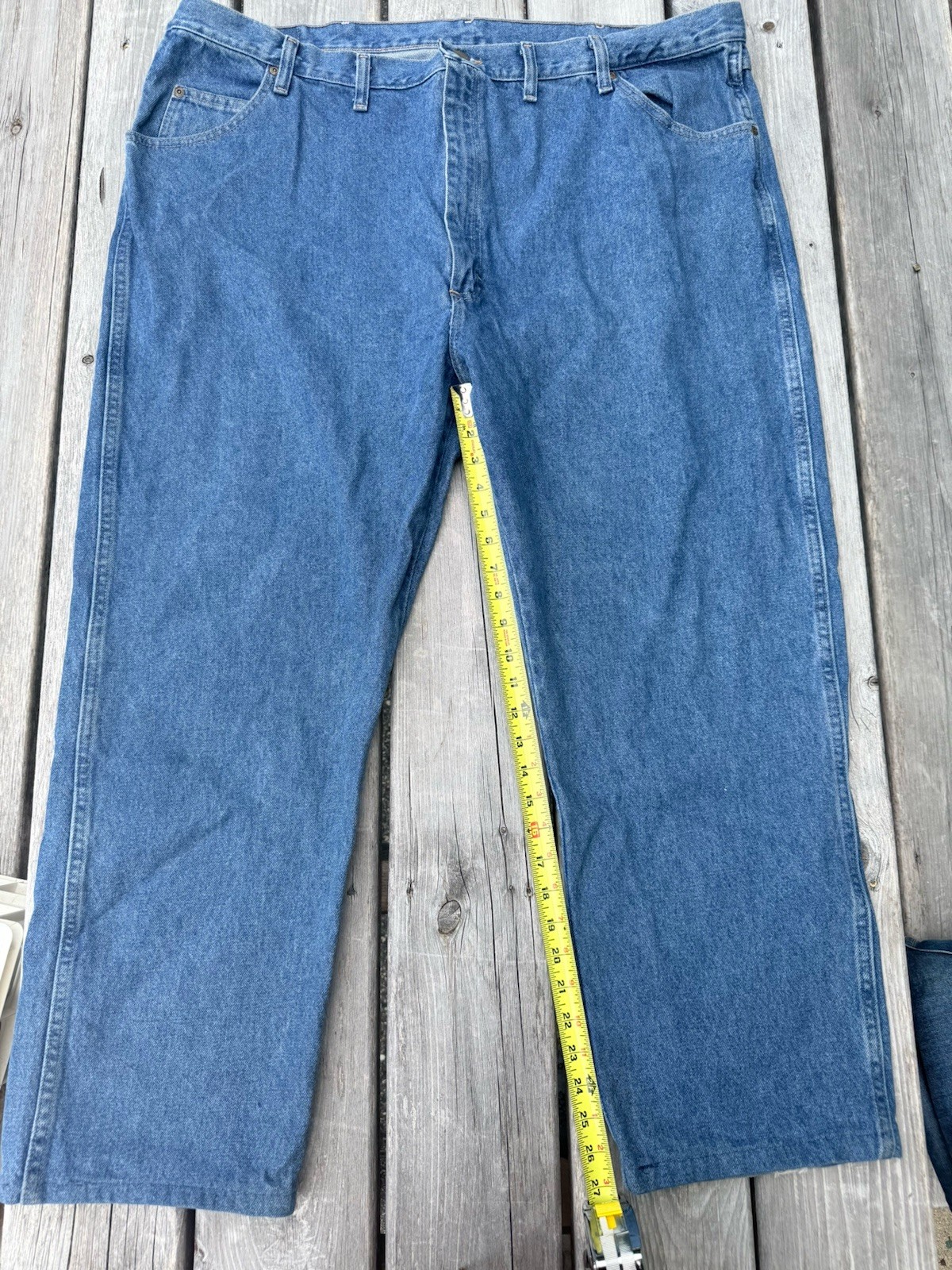 Wrangler Men’s Big & Tall Regular Fit Straight Jeans Medium Wash Blue Denim