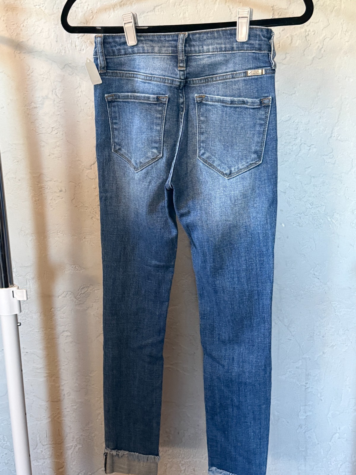 KanCan Jeans sz 0/23 women’s/juniors light blue distressed jeans