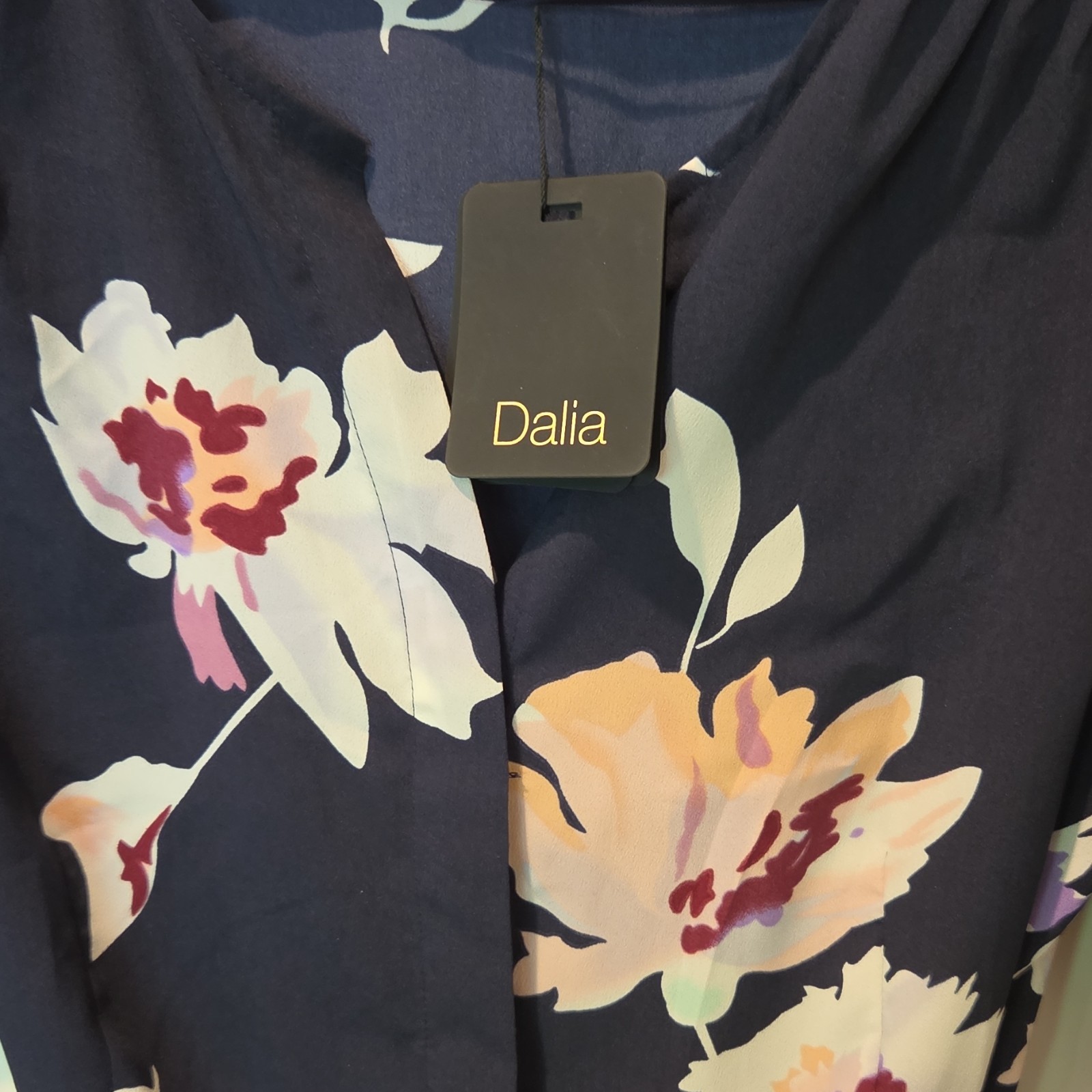 Dalia Women’s 6 Floral Long Sleeve V-Neck Woven Polyester Belted Romper Navy C28