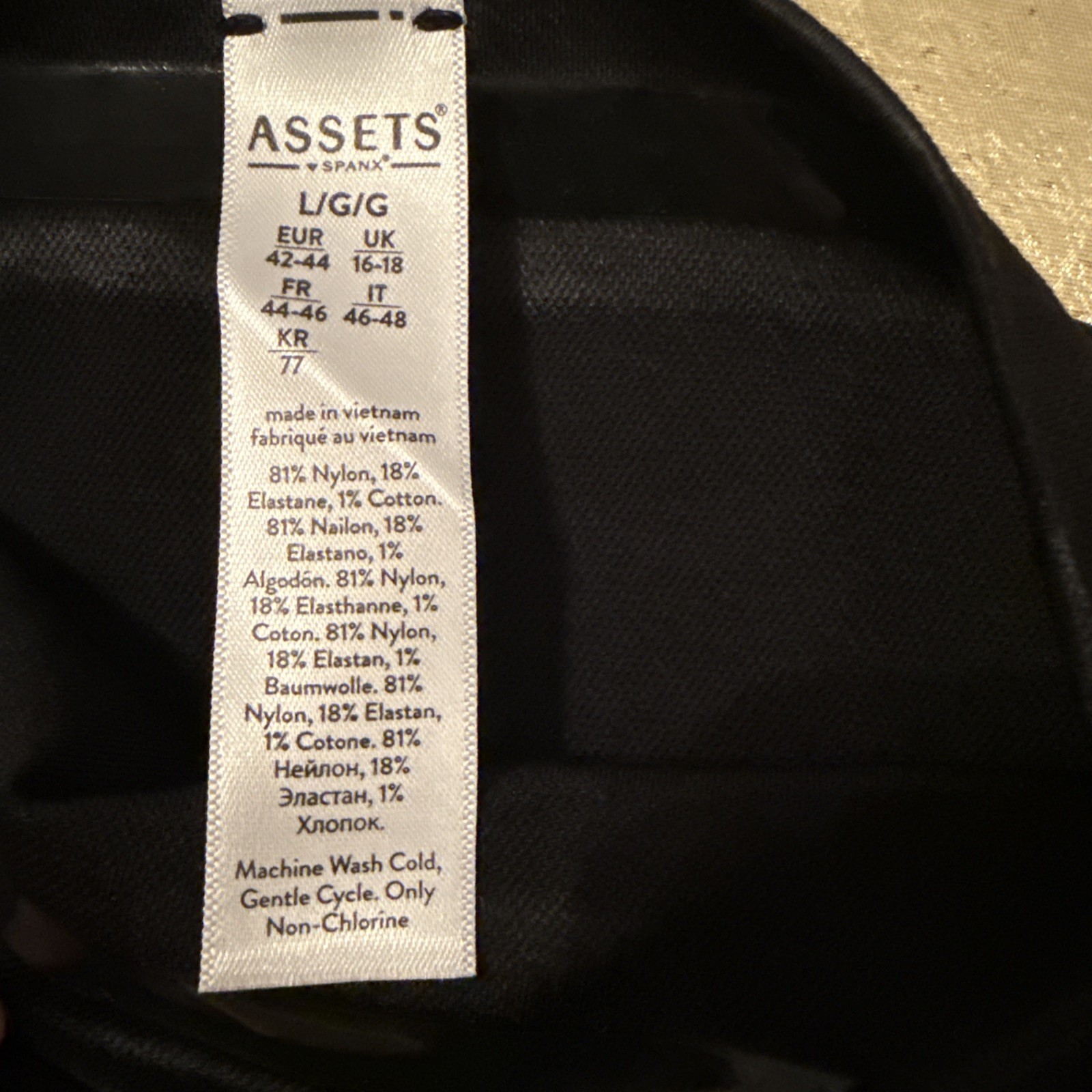 NWT Assets by Spanx Remarkable Results Shaping High Waist Panty Black Size L
