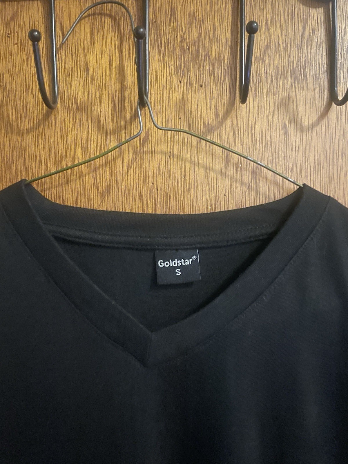 Goldstar Men’s Black V-Neck T-Shirt Size Small