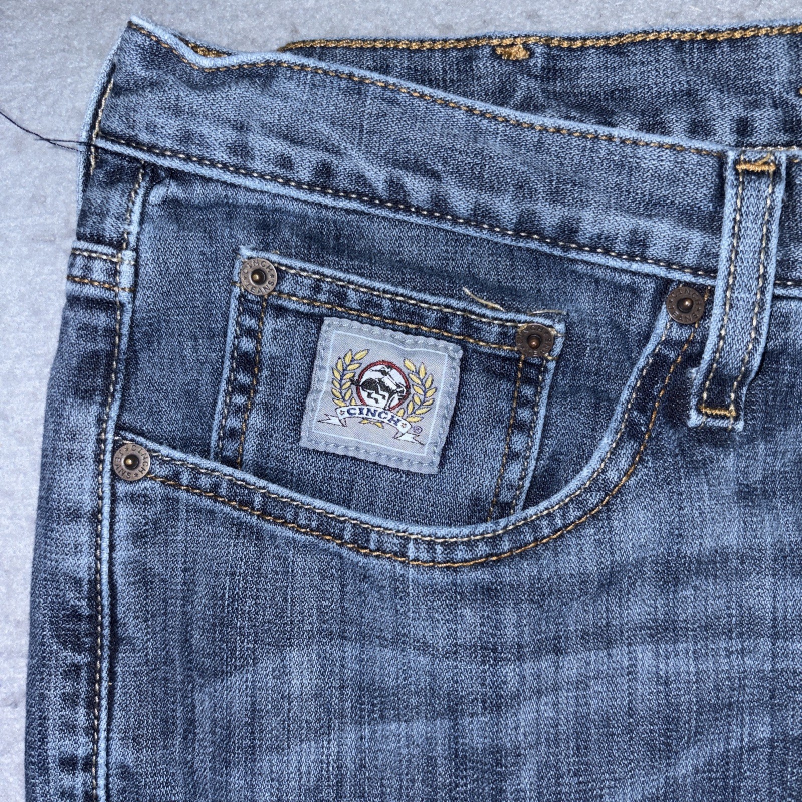 NEW Cinch Men’s Blue Denim Jeans 99% Cotton 1% Spandex Medium 34/34 NEW