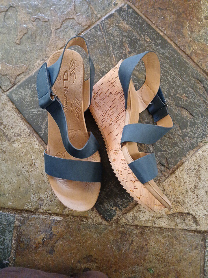 CL by Laundry KEN-002 Platform Wedge Heel Strappy SANDALS Size 7.5M Navy