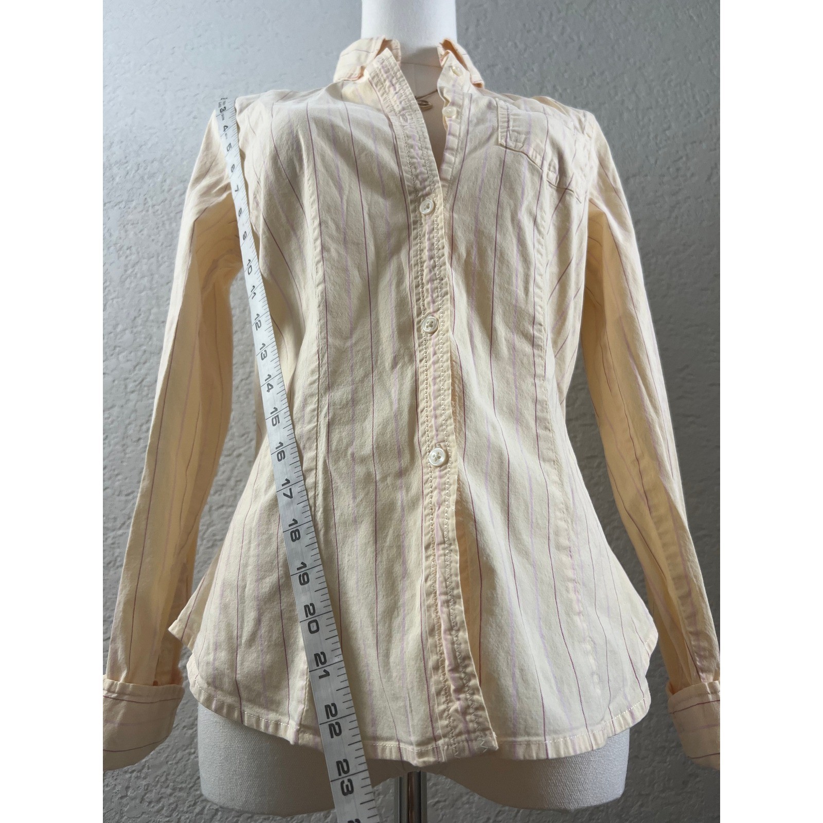 American Eagle Pale Yellow Pinstripe Button Down Shirt Size 2 XS Fitted Poplin
