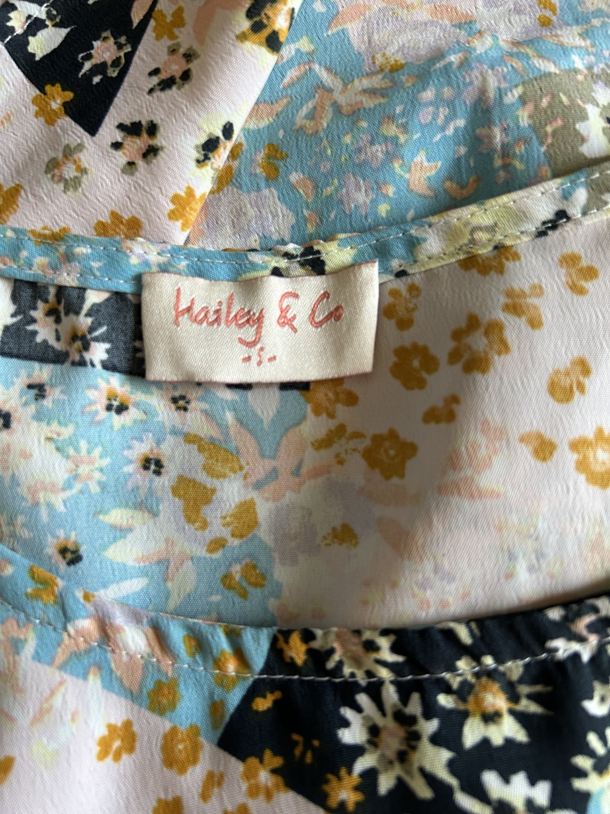 Hailey & Co S pastels flowers patchwork printed ruffled sleeves blouse
