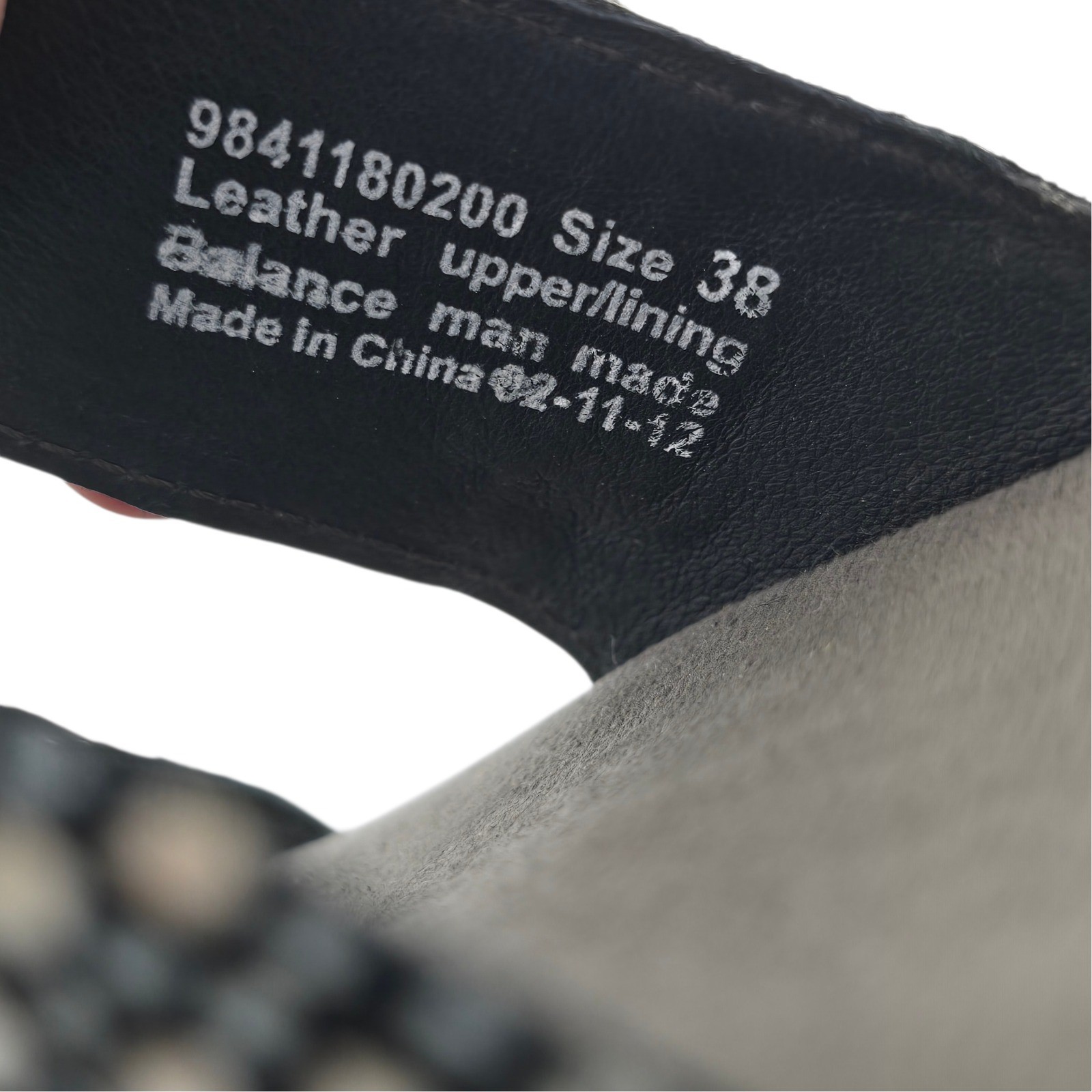 Dansko Reece Buckle Sandals Black Pebble Print Leather Comfort Size 38/7.5 Women