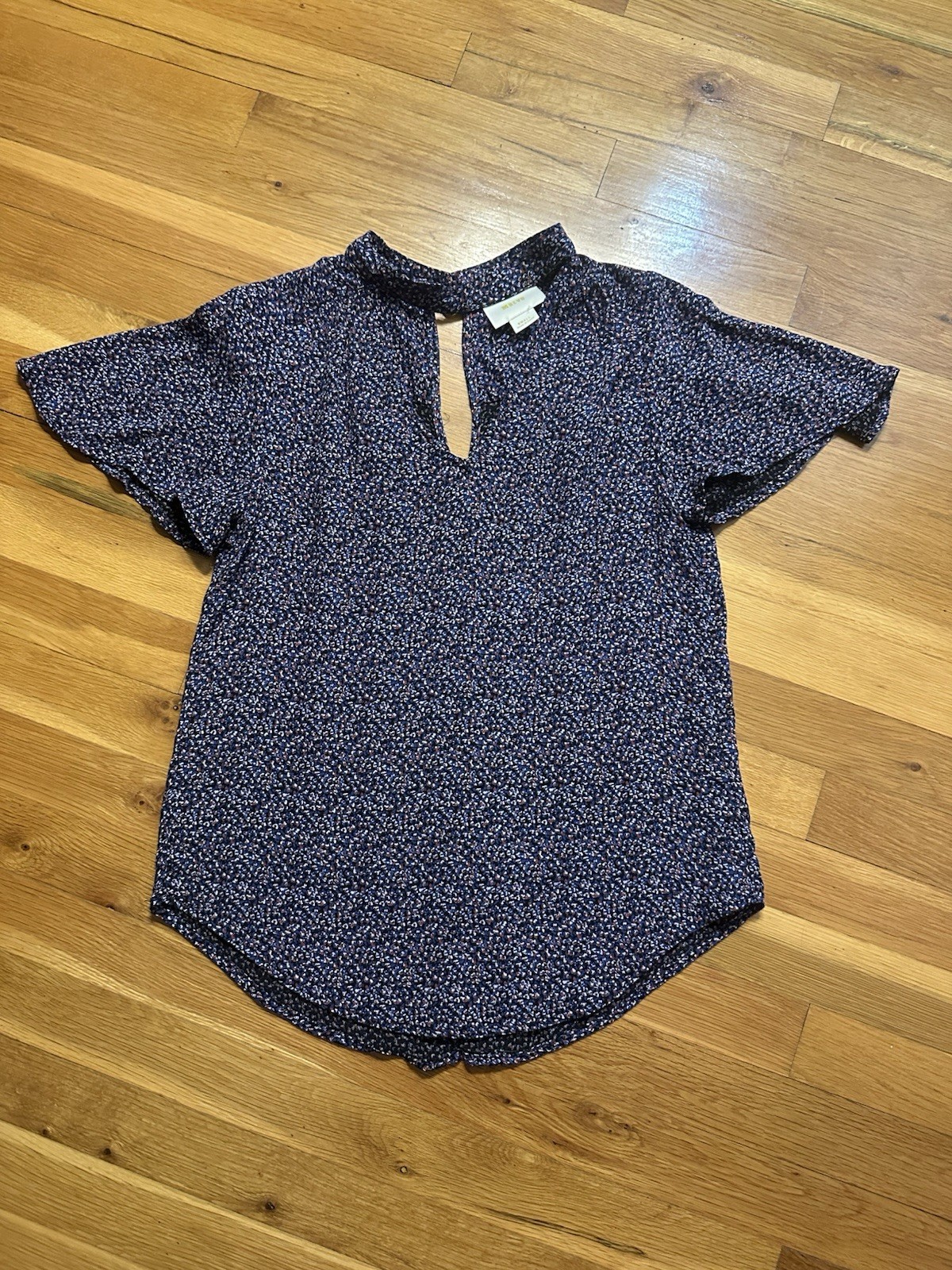 Maeve by Anthropologie Small Floral Flutter Sleeve Keyhole Blouse Navy Multicolo