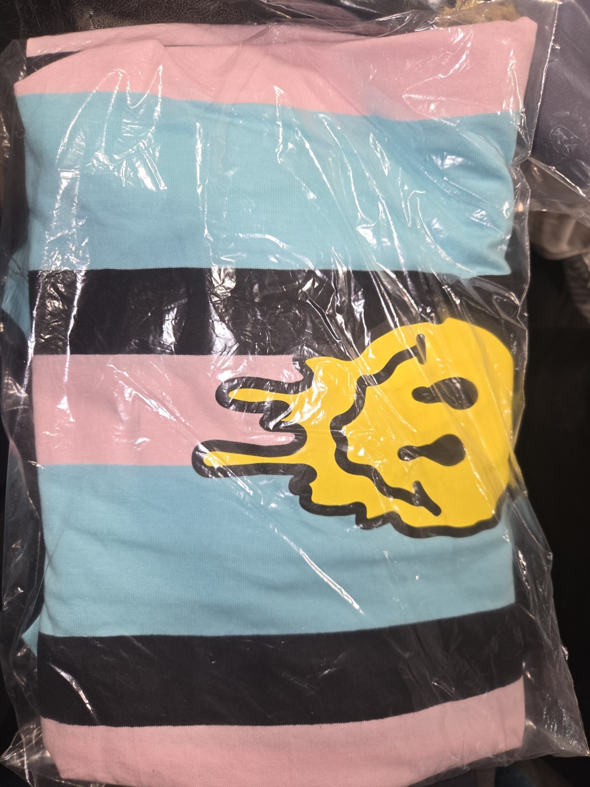 Reason Colorful Longsleeve Tshirt with Melting Smiley Face. Size XL