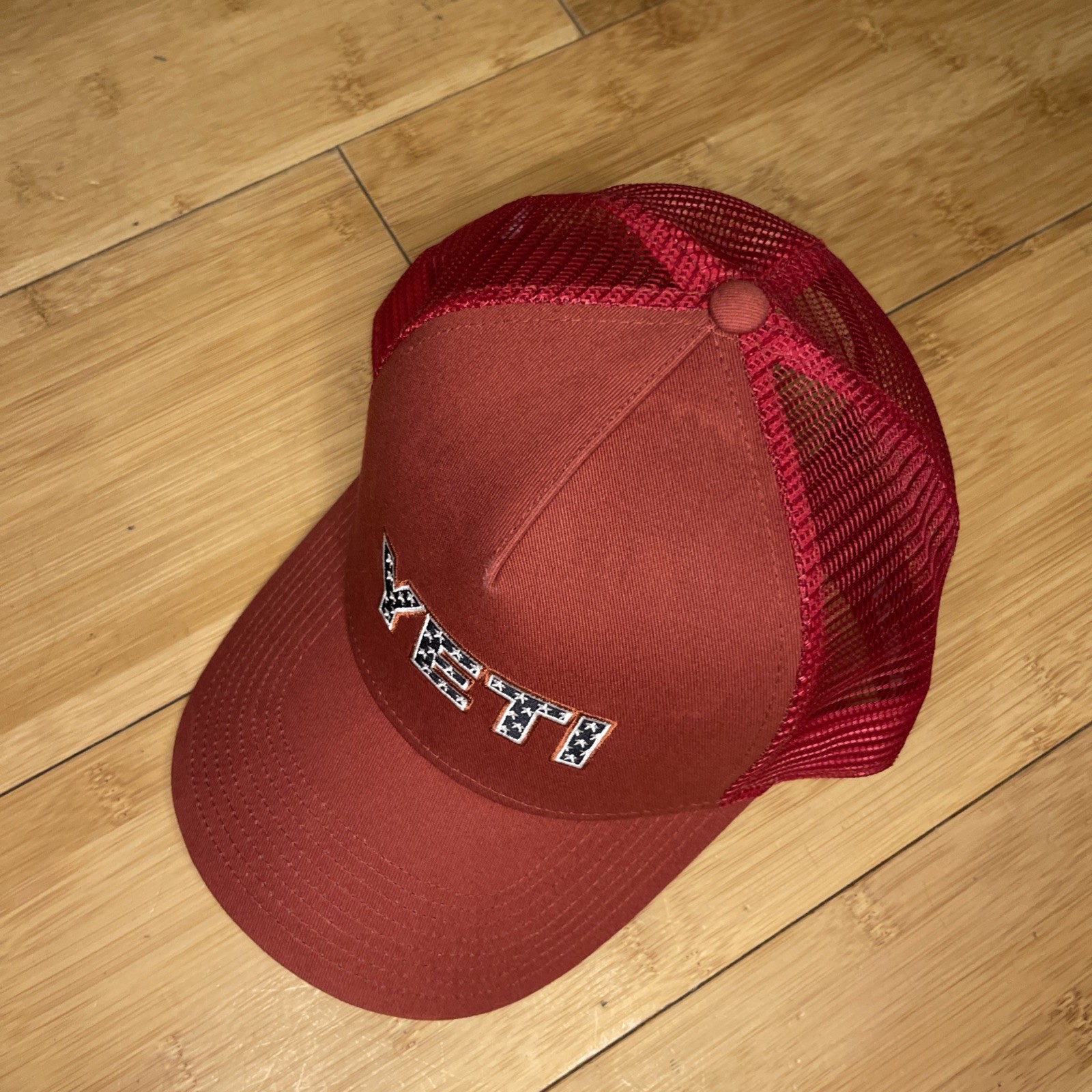 YETI Coolers Red Washed 2Tone A-Frame Mesh USA Flag Patriotic Snapback Hat VG