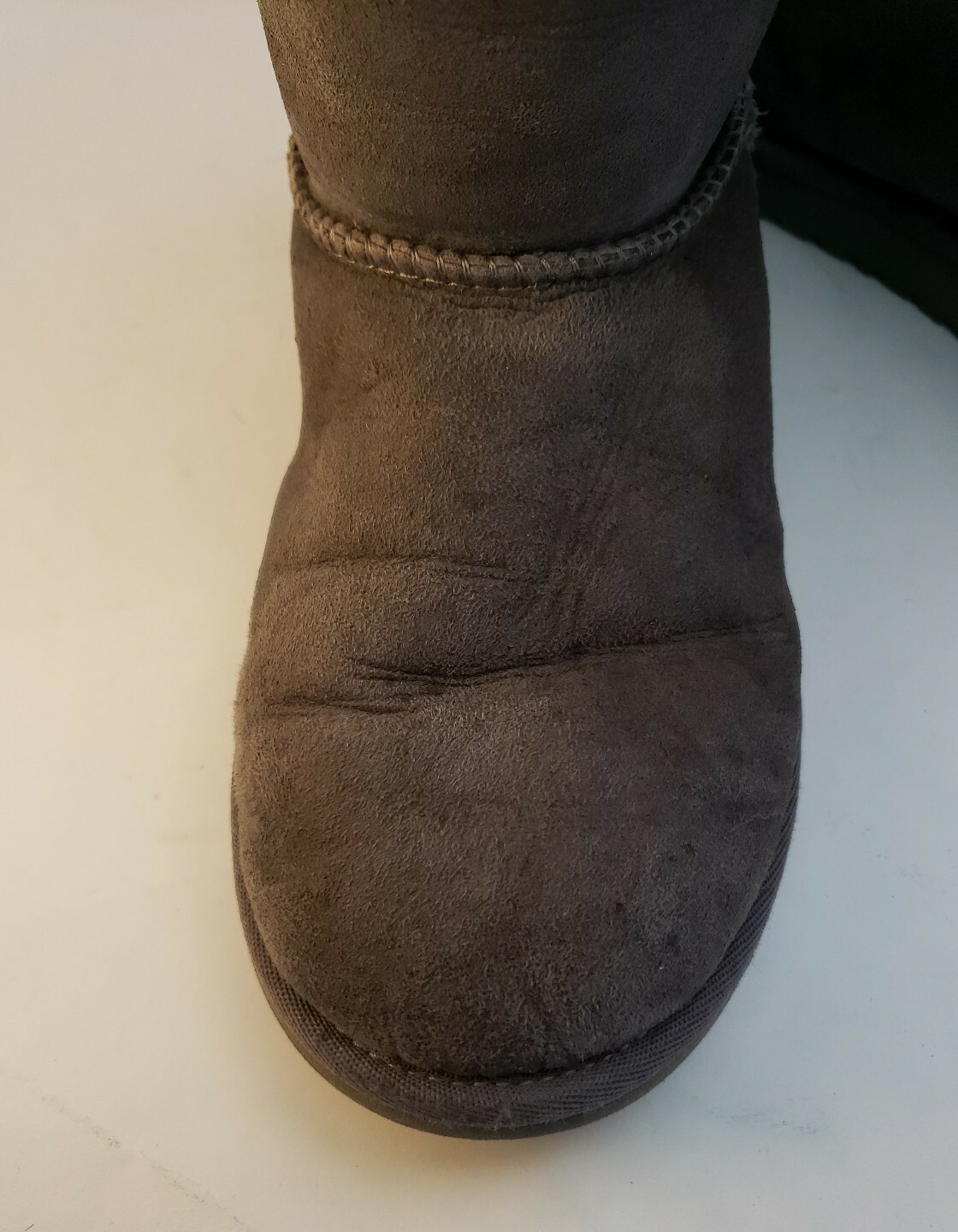 UGG Australia Kids Gray Short Bailey Button Boots 5991Y Youth Size 5