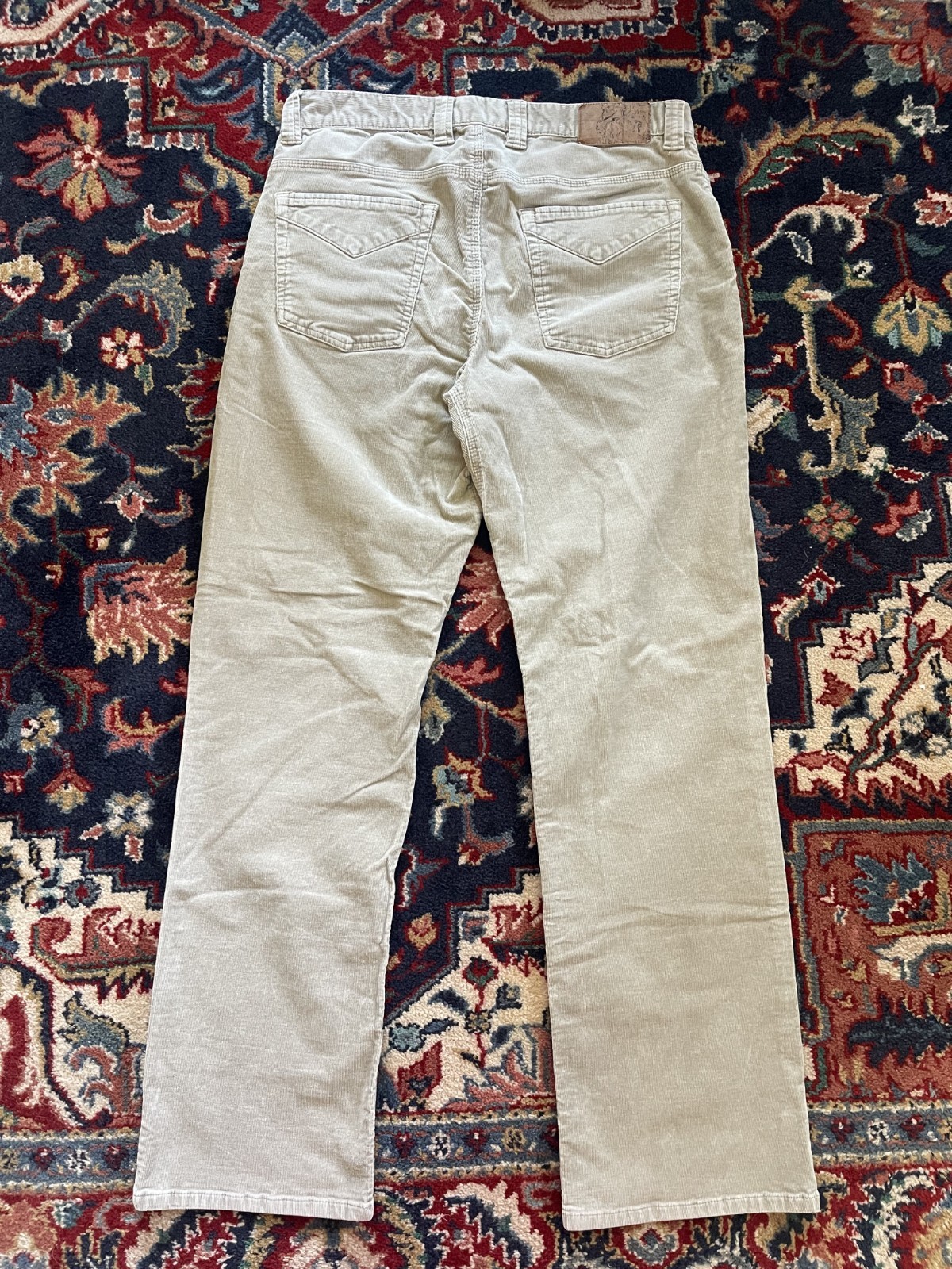 Mountain Khakis Men’s Beige Relaxed Fit Flat Front Chino Size 34 x 32