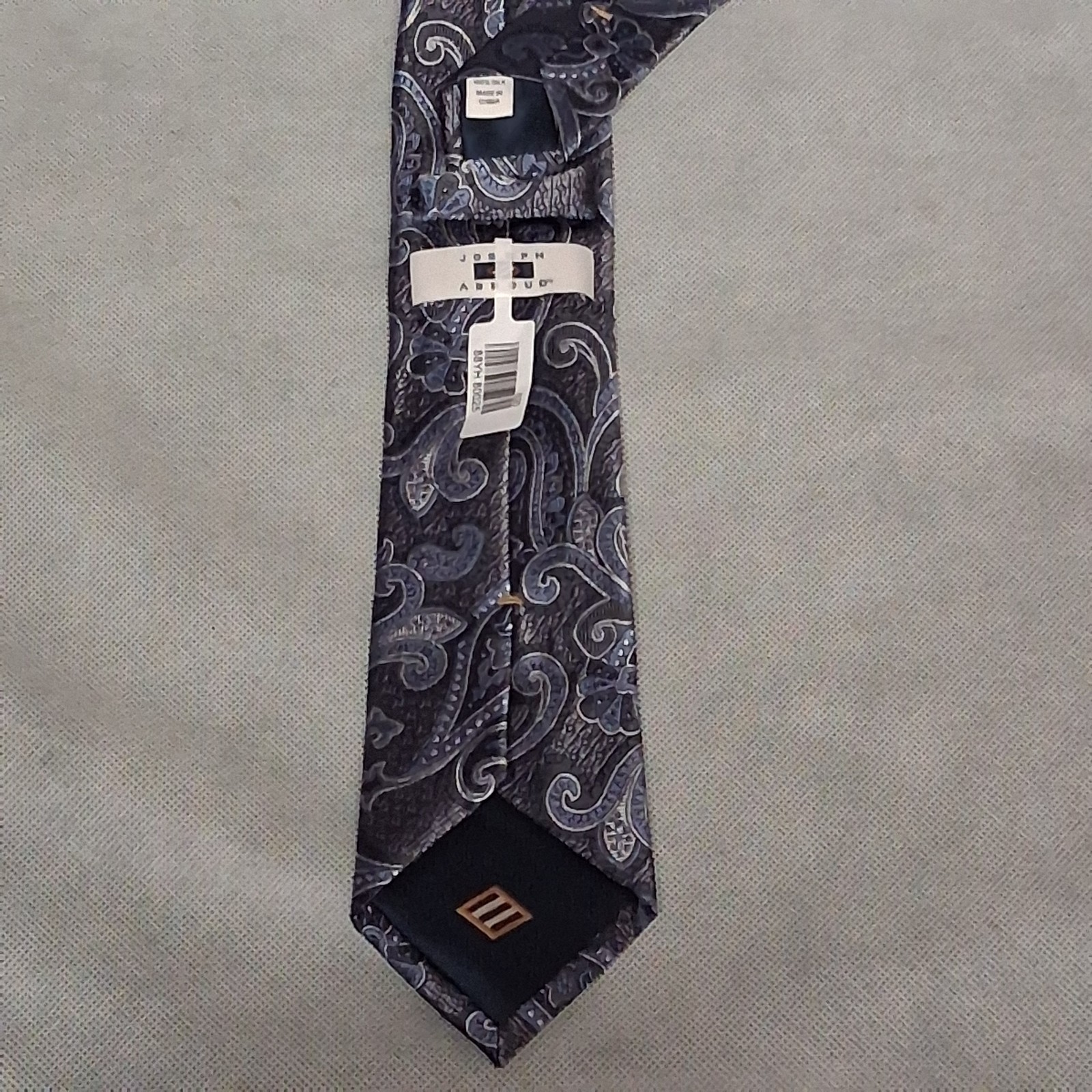 Joseph Abboud Silk Necktie Gray Blue Paisley 58″ x 3 1/8″ New With Tags $79.50