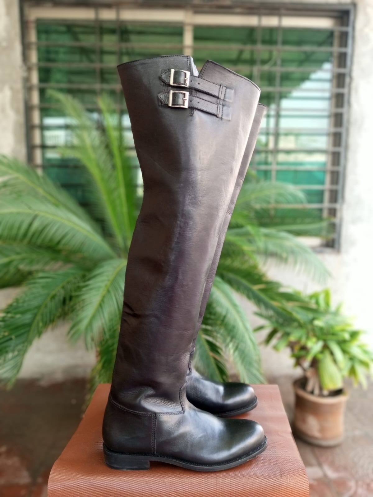 Men Tall knee High Leather Motorcycle Riding Boot, Leather sole, size UK 6-12