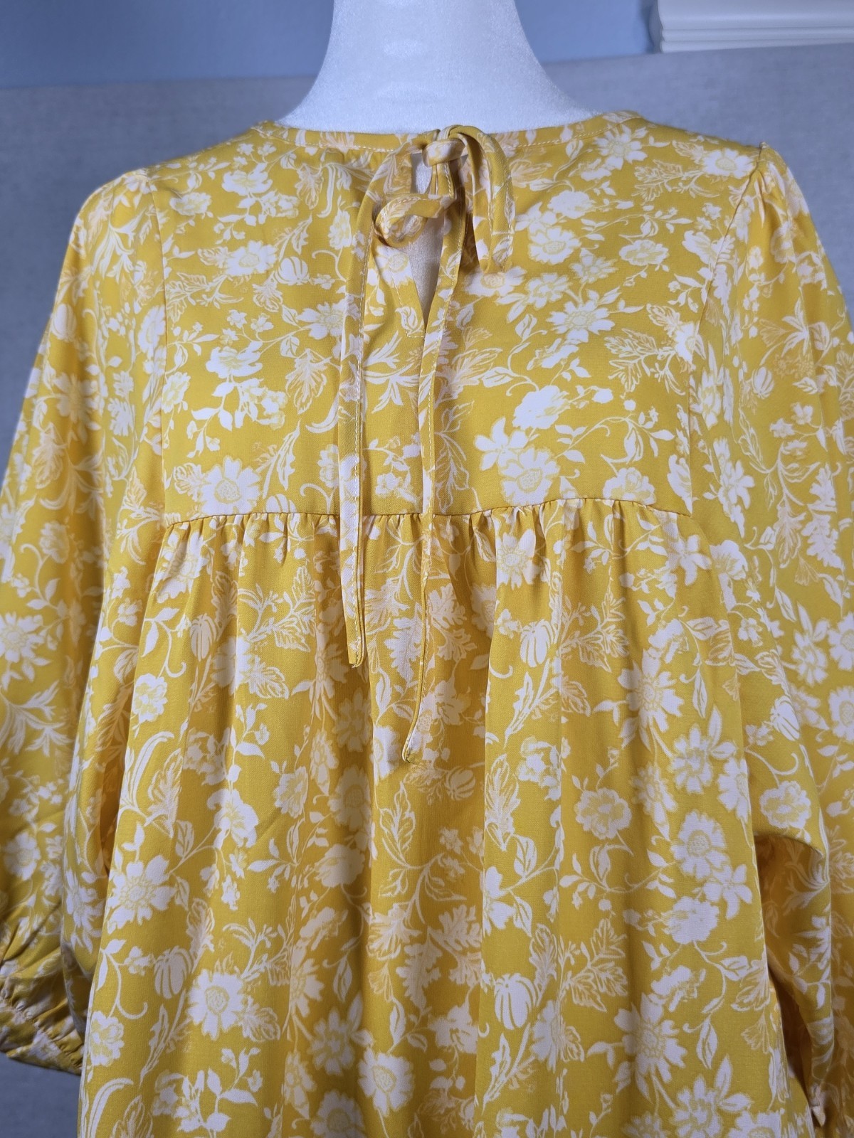 Womens Dress NEW Yellow Floral Peasant Boho Drawstring V Neck Size M Mini NWT
