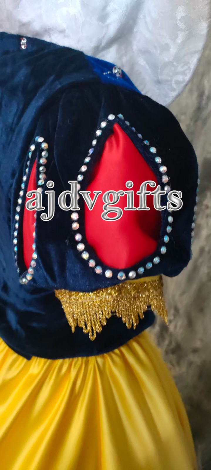 Snow White Inspired Princess Dress for Women & Girls – Handmade Cosplay Costume