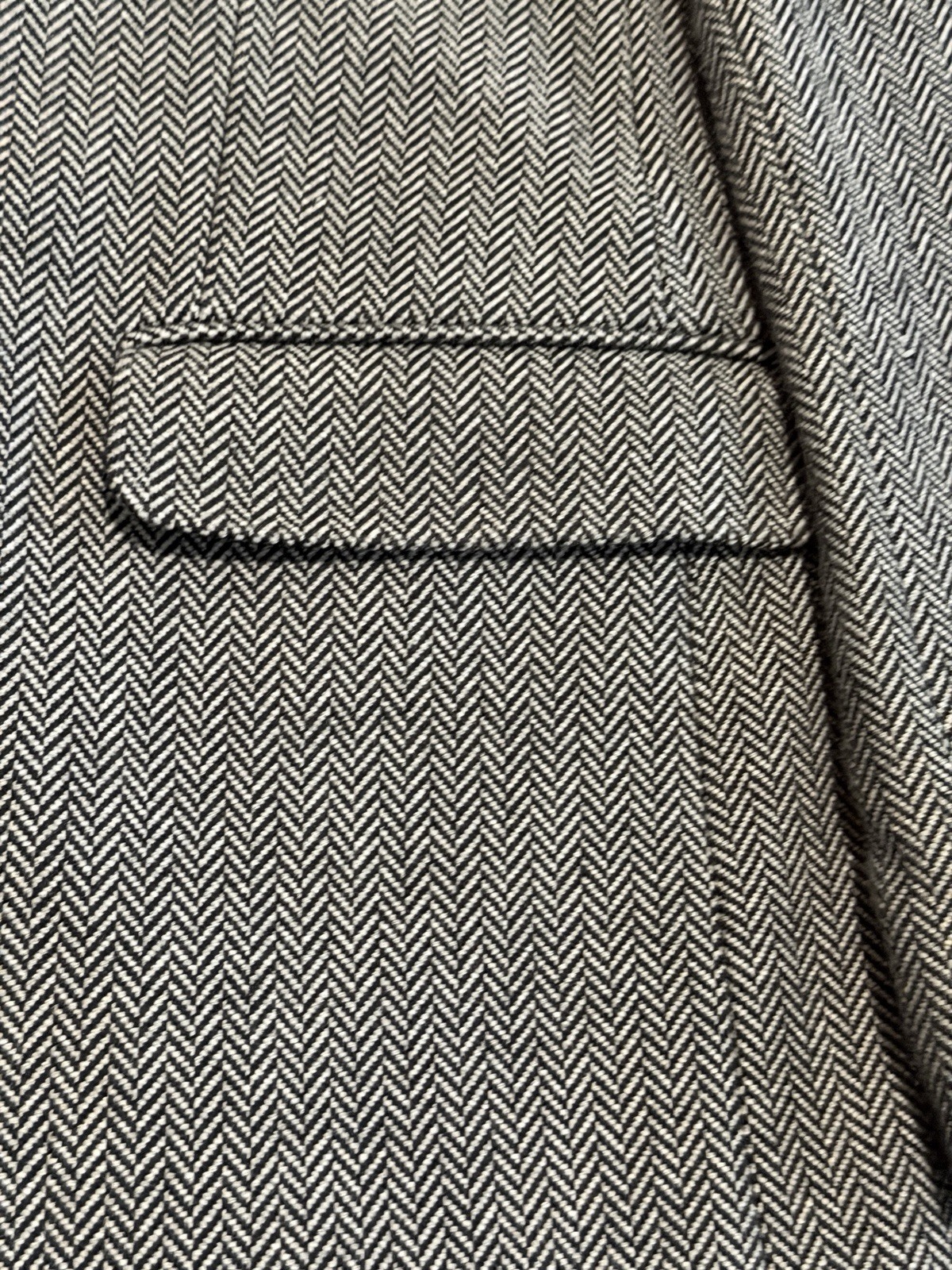 Michael Kors Men’s Blazer 44R Gray Herringbone Suit Jacket Tailored Fit 2 Button