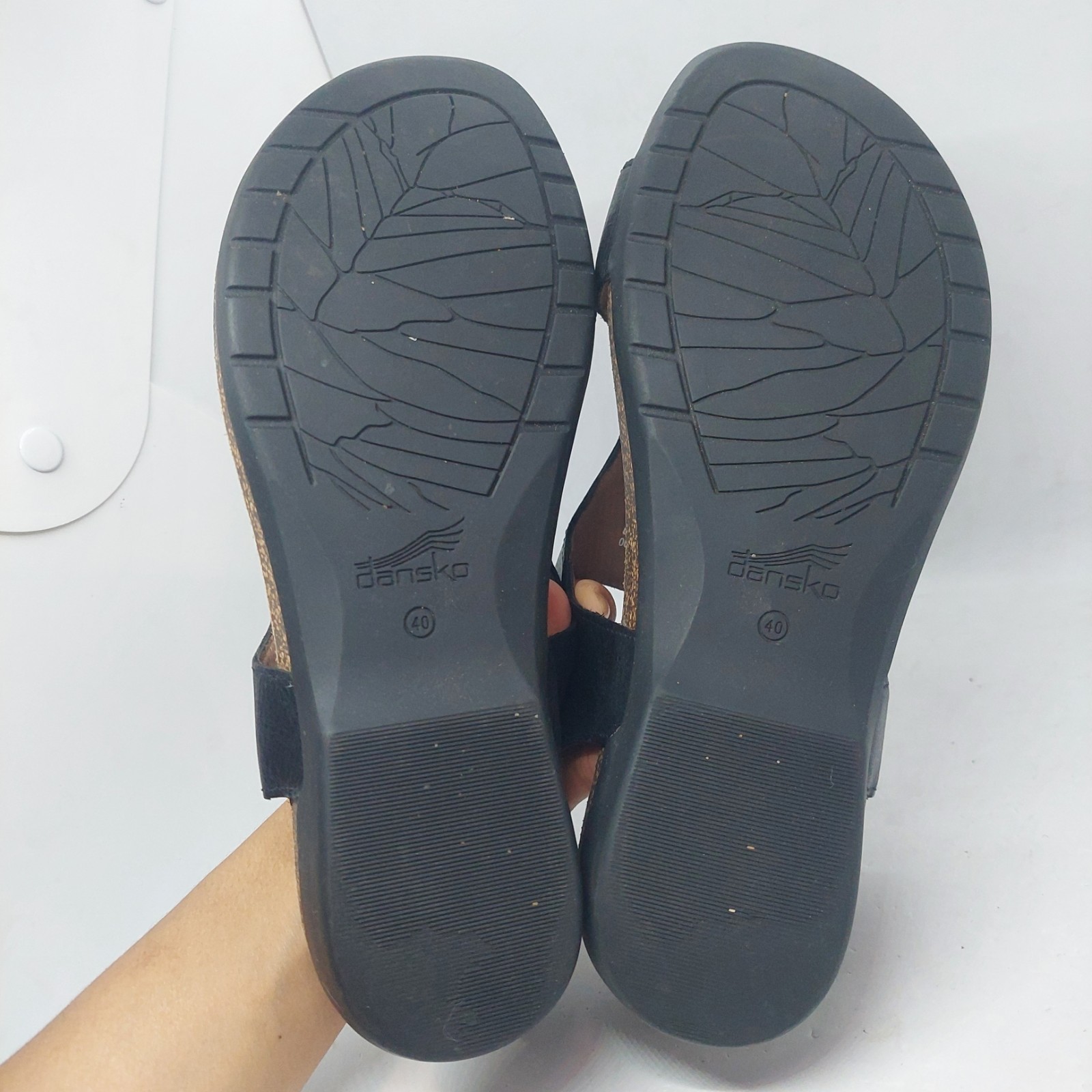 Dansko Reece Sandals Black Leather Thong Slide Womens Size EU 40 US 9.5-10