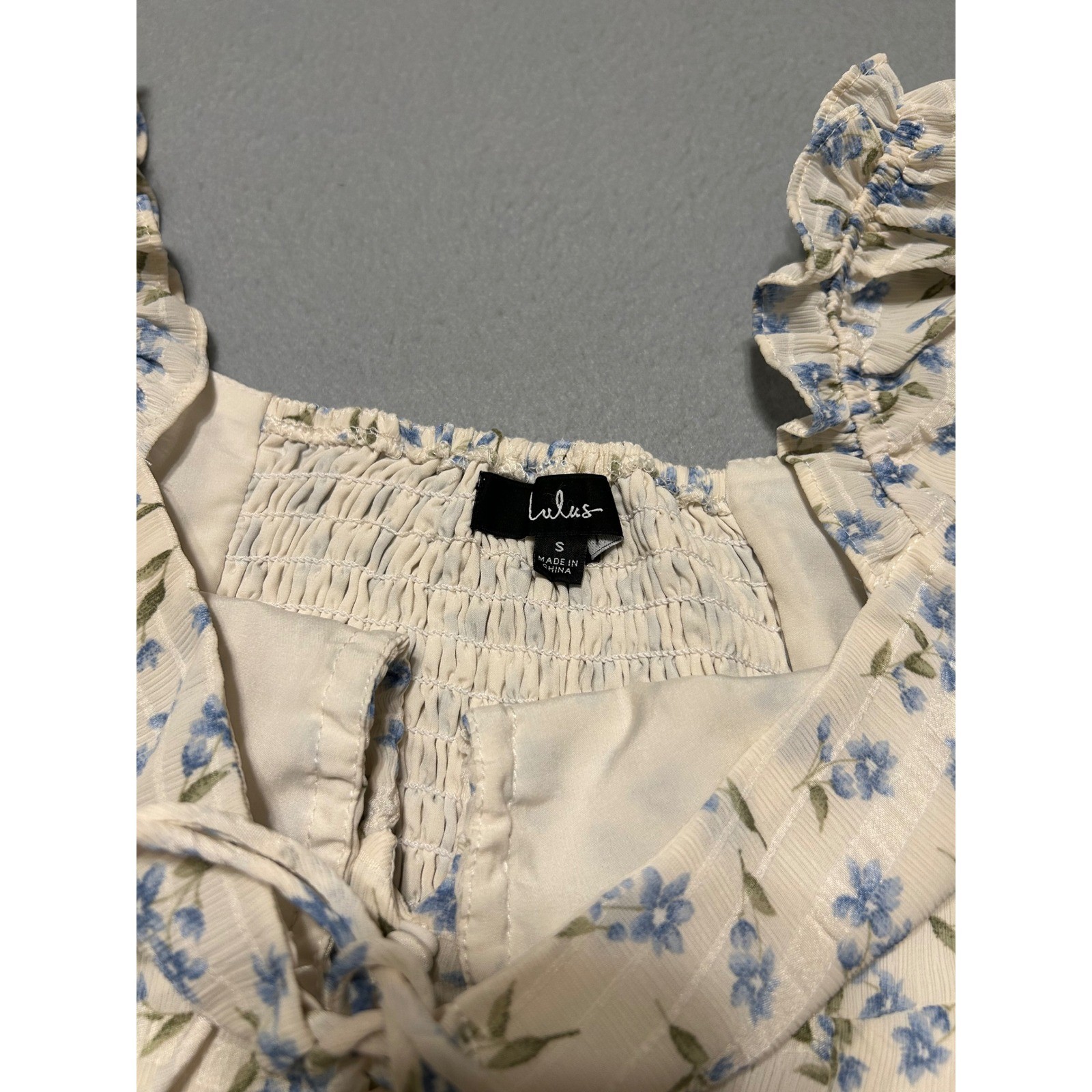 Lulus Floral Puff Sleeve Top Cream Blue Square Neck Smocked Back Blouse Small